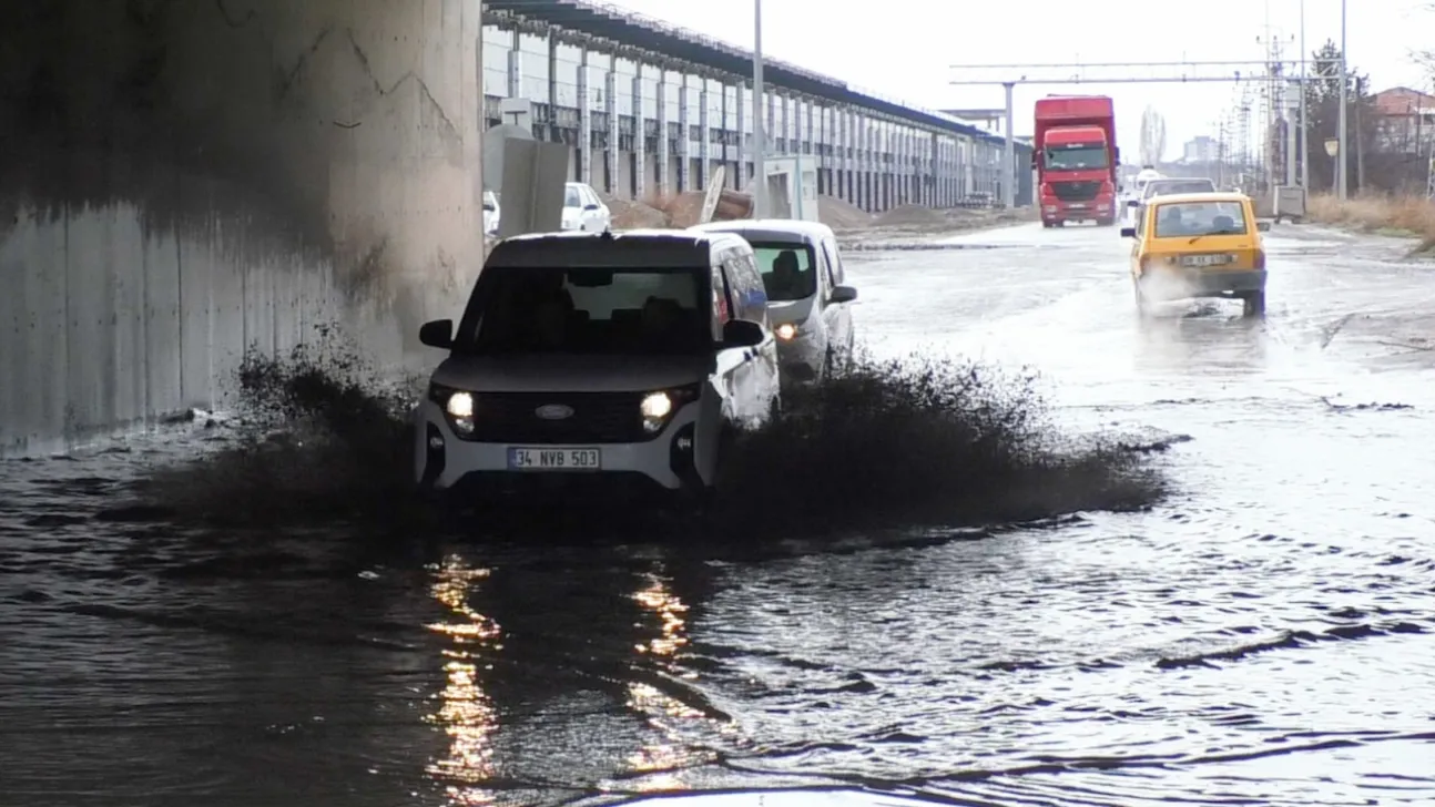 'Buğdaylı Alt Geçidi Acil Çözüm Bekliyor'