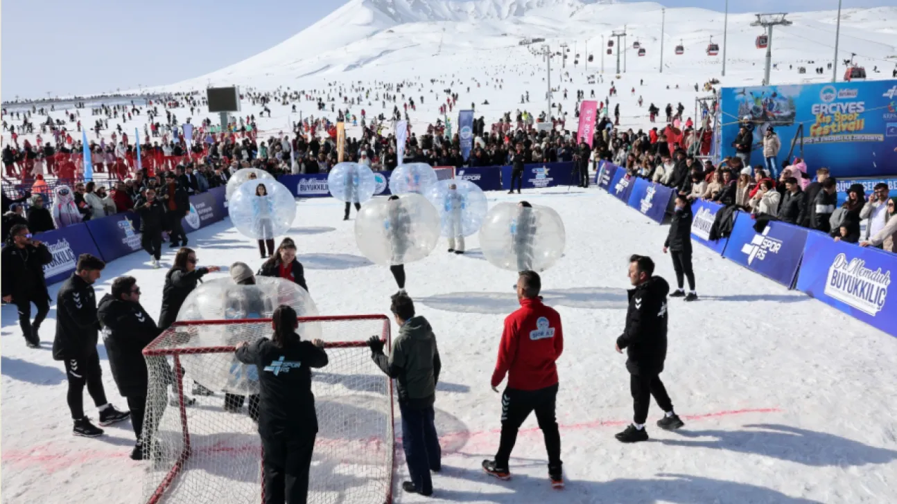 Erciyes Kış Festivali'ne Yoğun Katılım