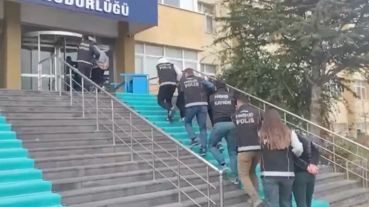 Eş zamanlı narkotik operasyonu: 17 gözaltı