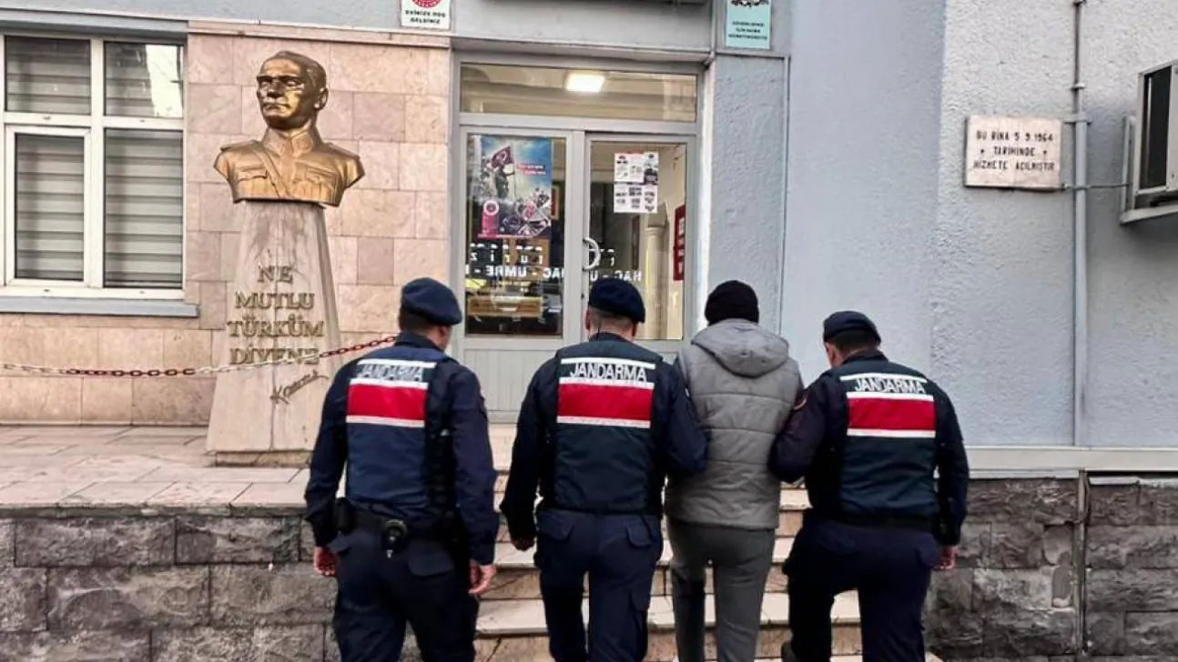 FETÖ Silahlı Terör Örgütüne Üye Olmak suçundan aranan firari yakalandı
