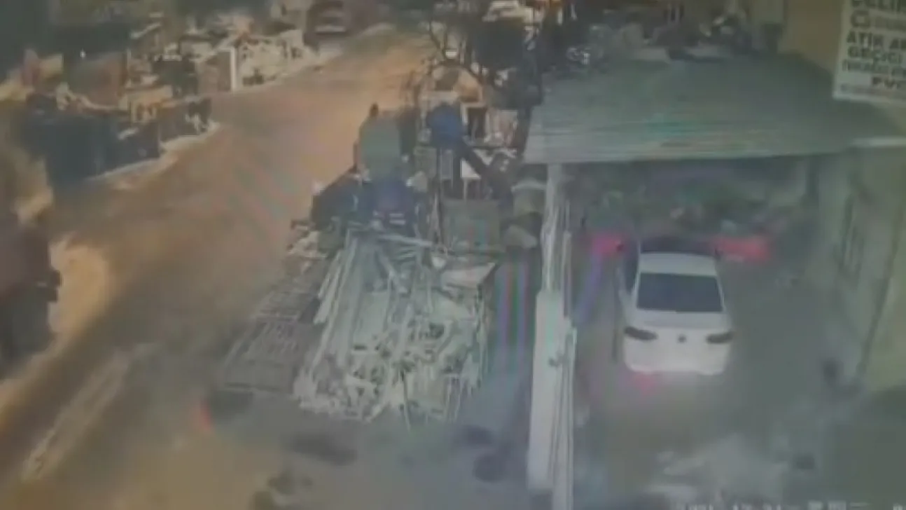 İşyerinden hırsızlık operasyonu: 2 şüpheli 250 bin TL'lik hurdayla yakalandı