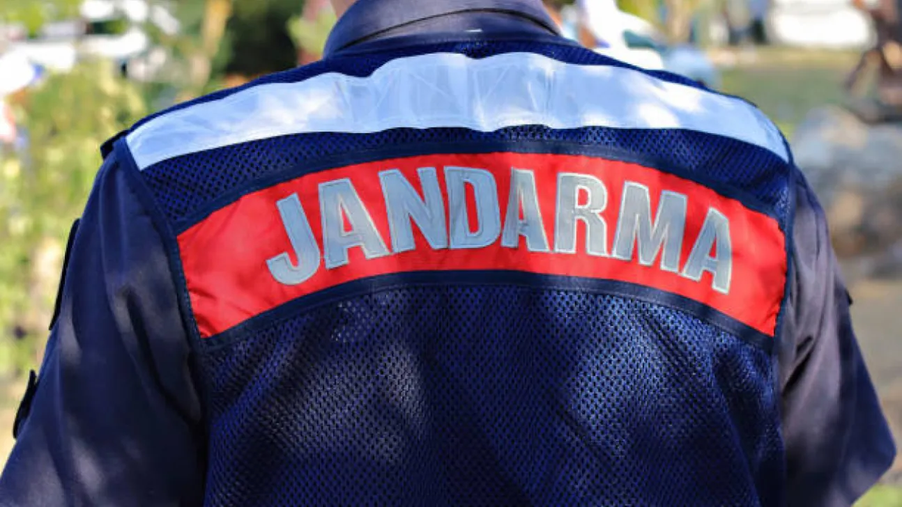 Jandarma uyardı: 'Güvenilirliğini teyit etmediğiniz bir ürün için ön ödeme göndermeyin'