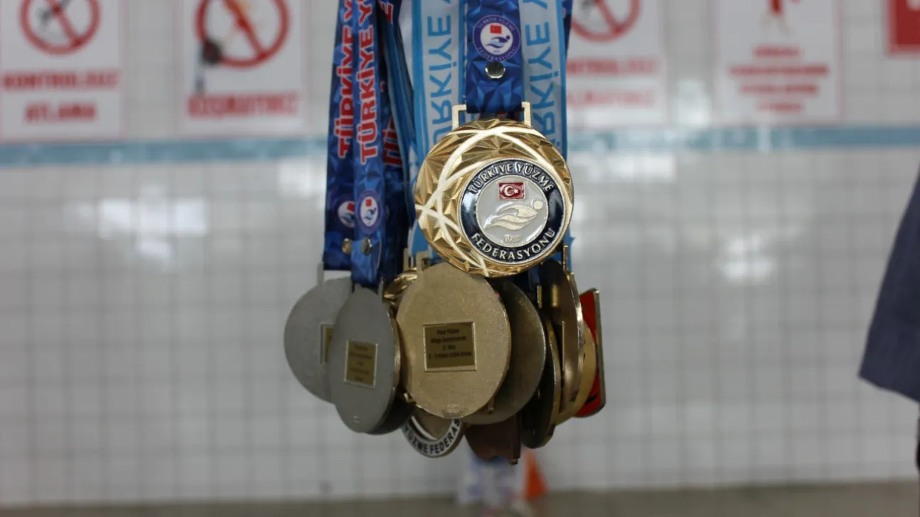 Paralimpik yüzücü İbrahim engel tanımadı, 25 madalya kazandı