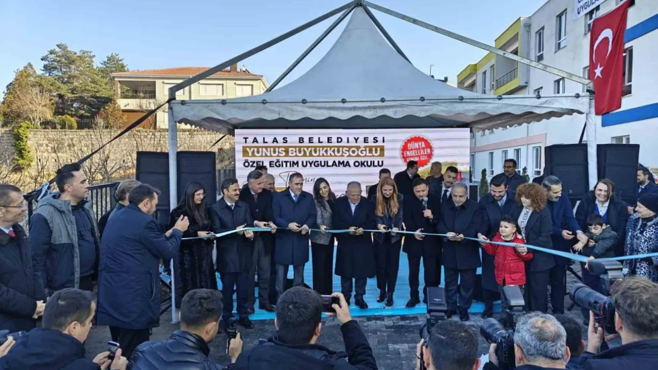 Talas'ta özel günde 'özel açılış'