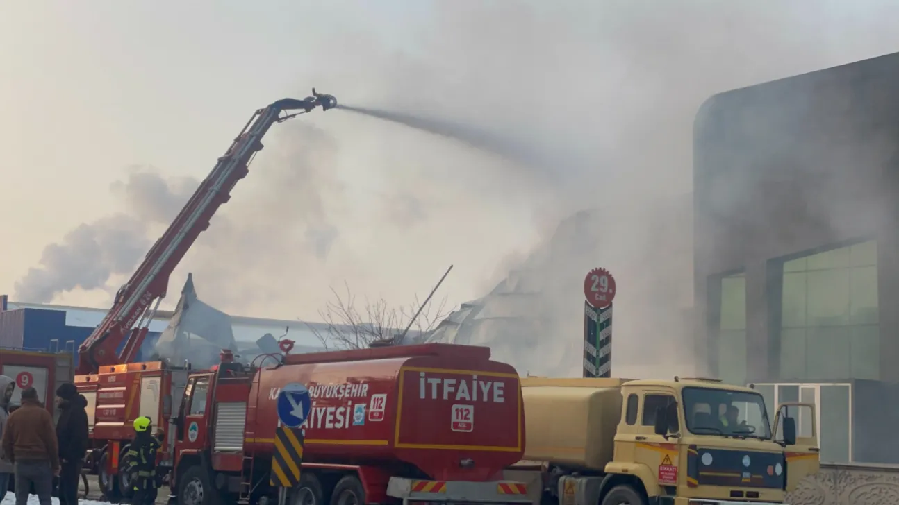 Üç kişinin hayatını kaybettiği fabrika yangını nedeniyle açılan davanın üçüncü celsesi görüldü