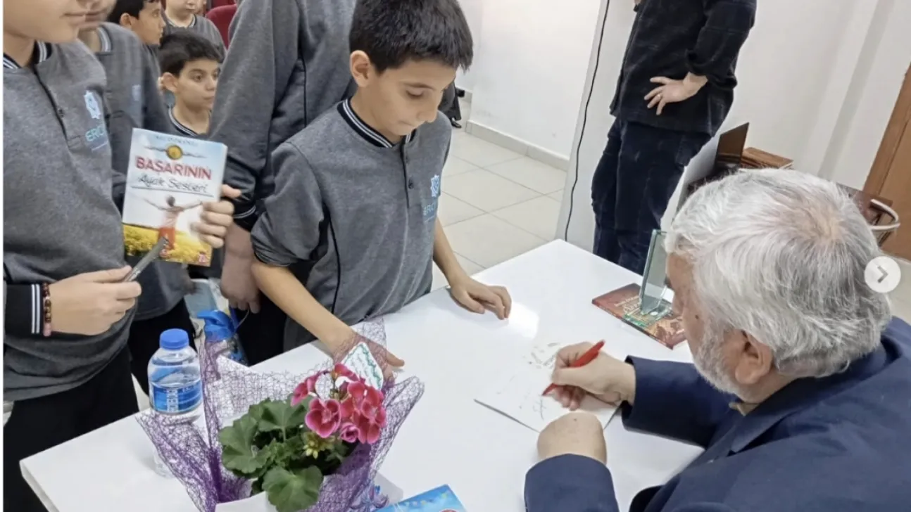 Yazar Ali Özkanlı, Erciyes Proje İHO Öğrencileriyle Buluştu