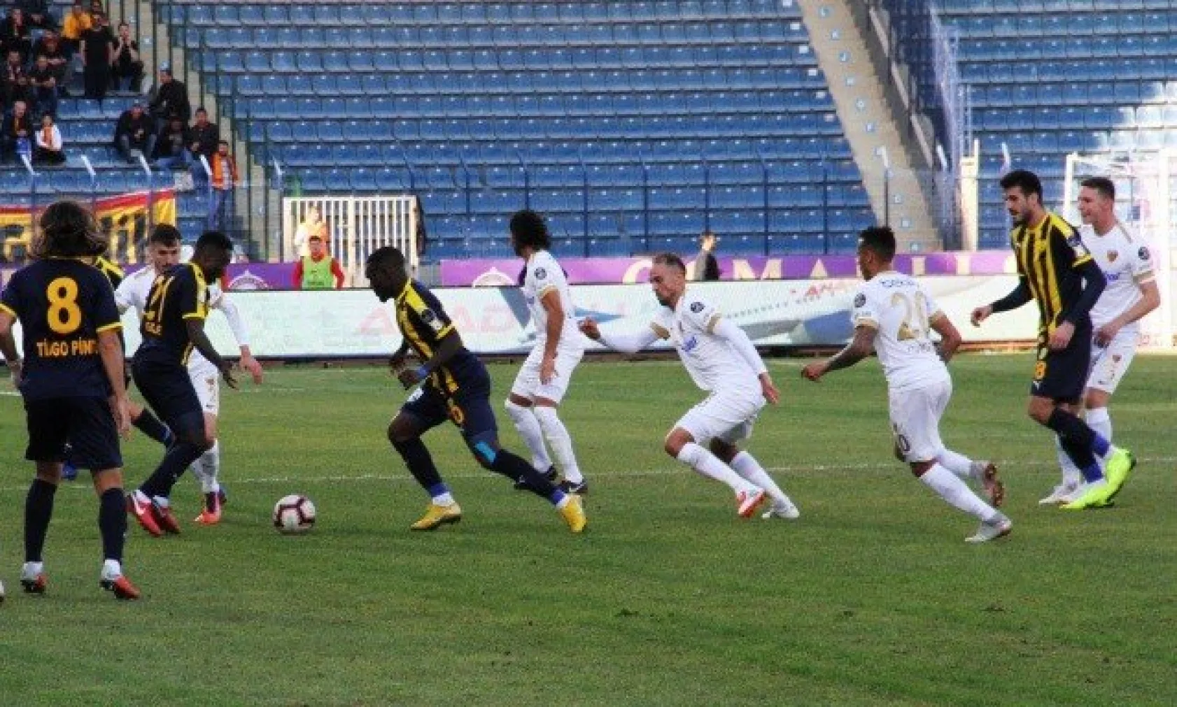 Kayserispor Sahadan Mağlup Ayrıldı