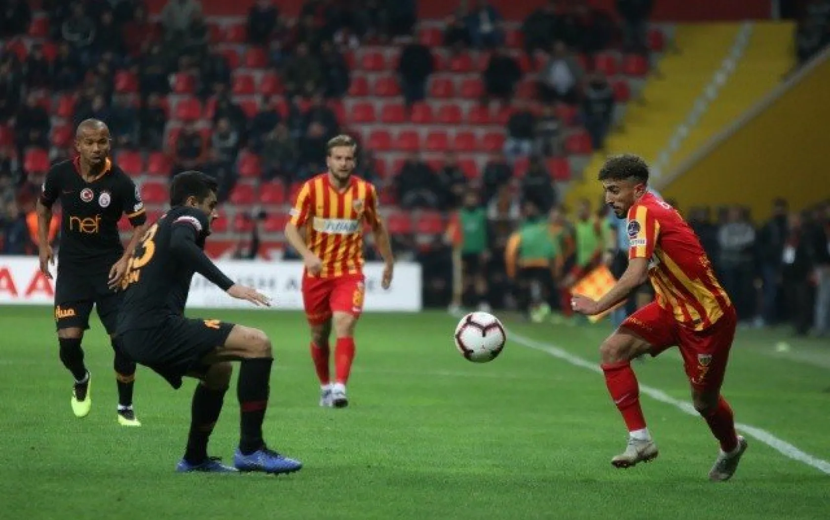 Galatasaray Sahadan Galip Ayrıldı