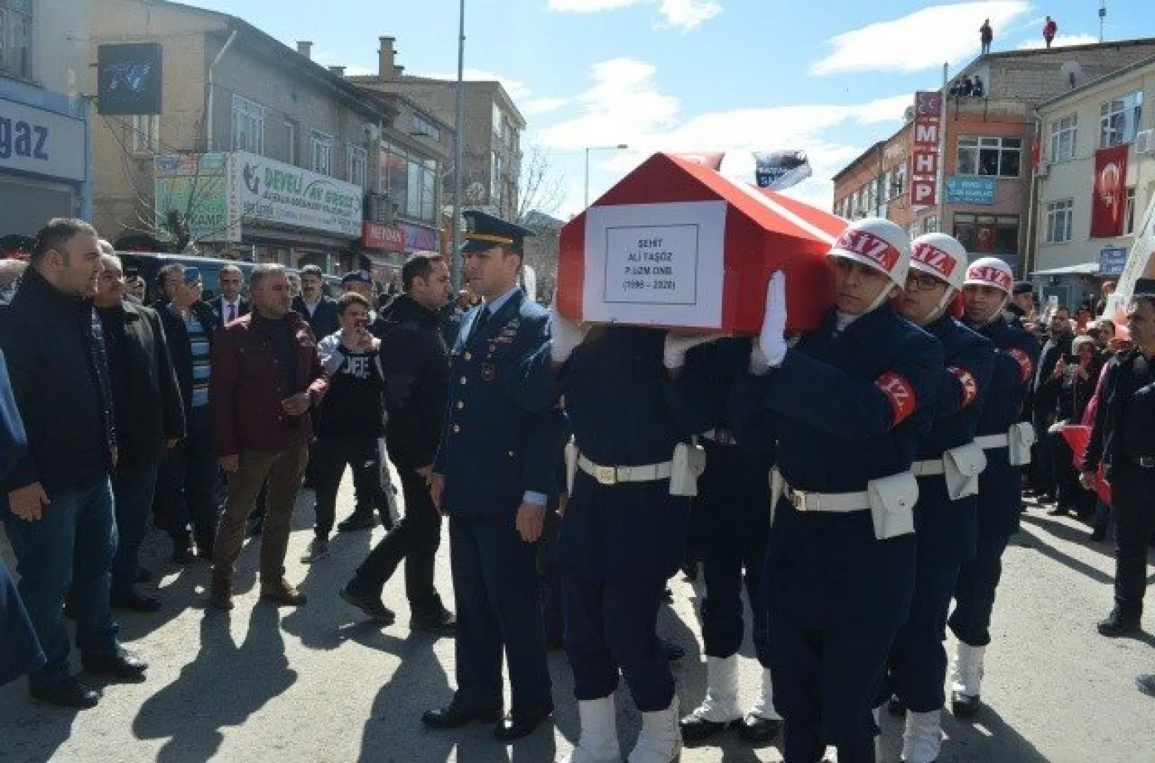 ŞEHİDİMİZ UĞURLANDI