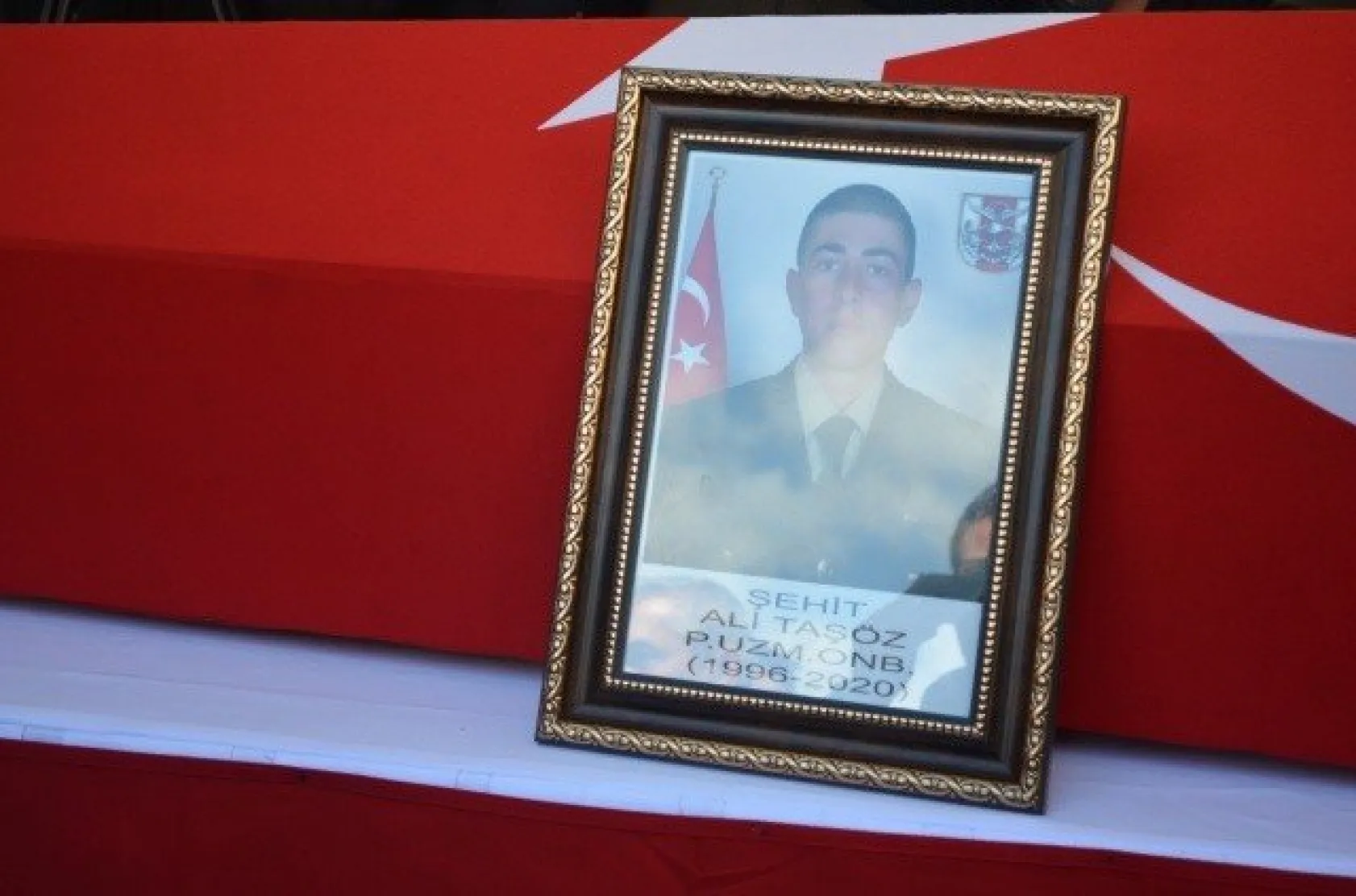 ŞEHİDİMİZ UĞURLANDI