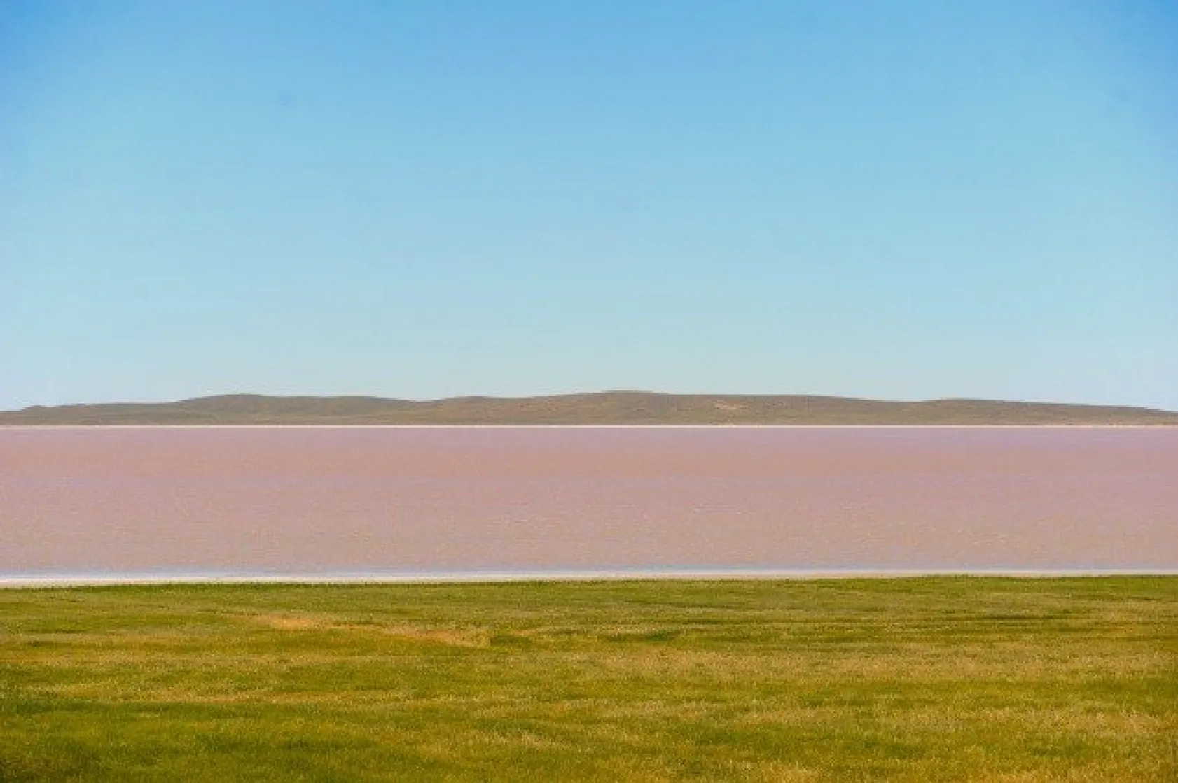 Tuz Gölü pembe renge büründü