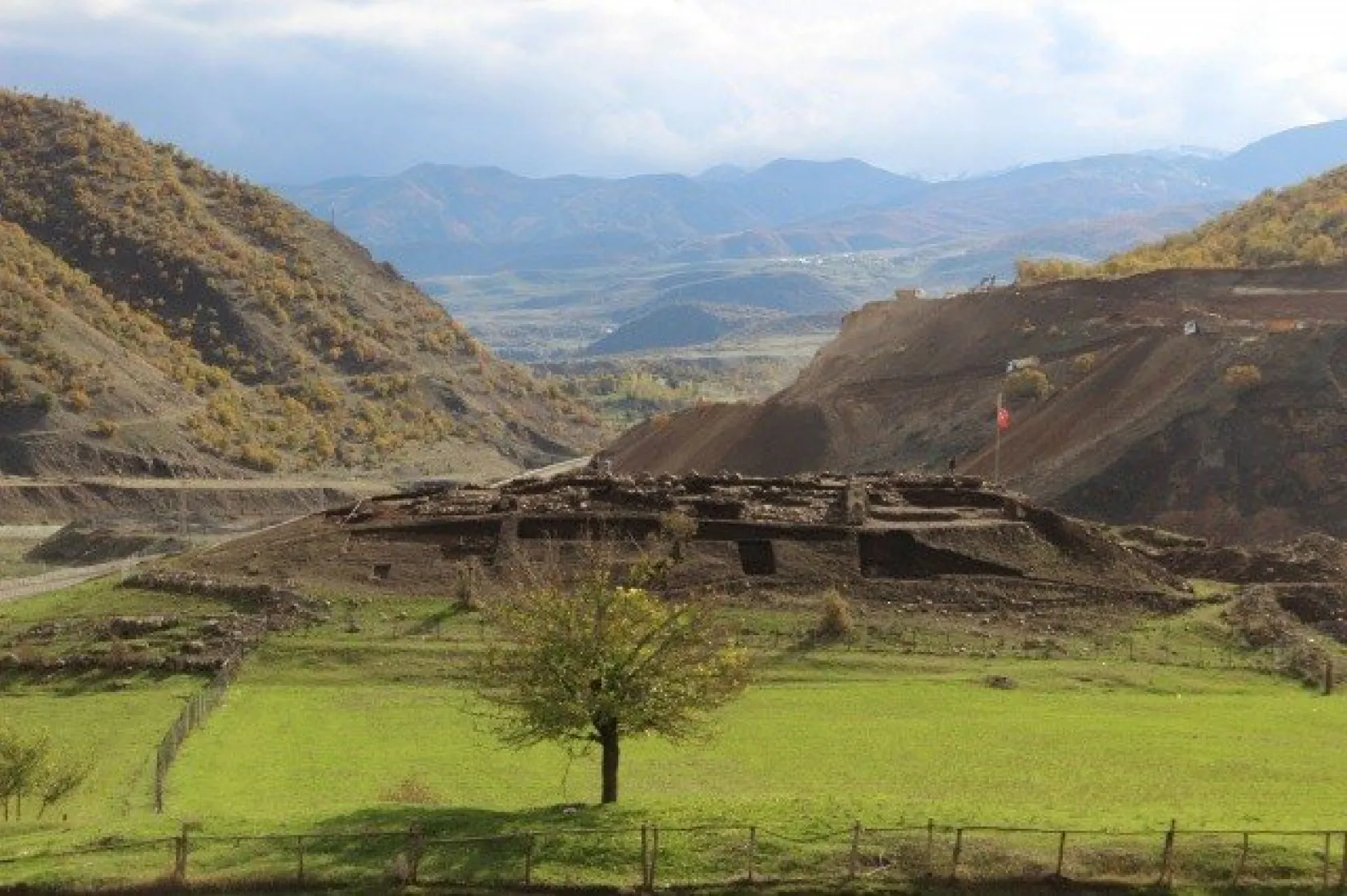 3 Bin Yıllık Askeri Karargah Tamamen Ortaya Çıktı