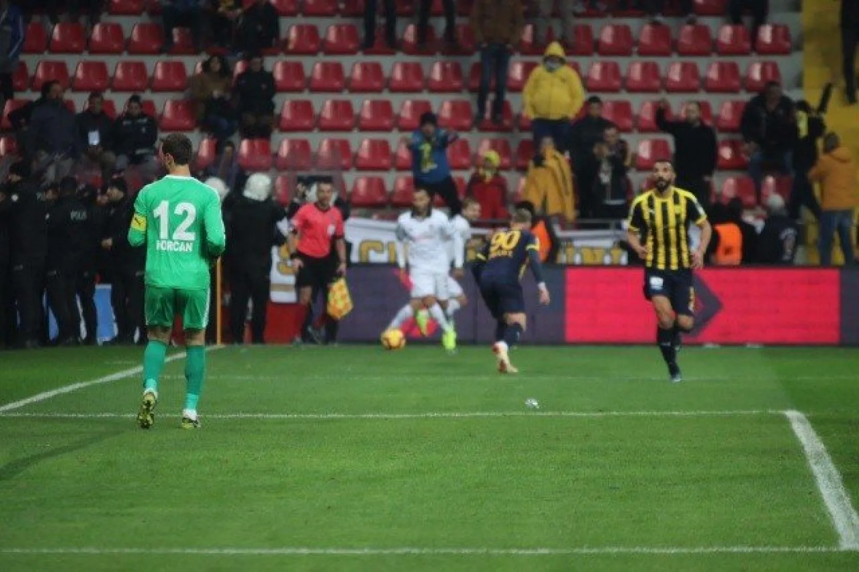 Beşiktaş: 4  MKE Ankaragücü:1