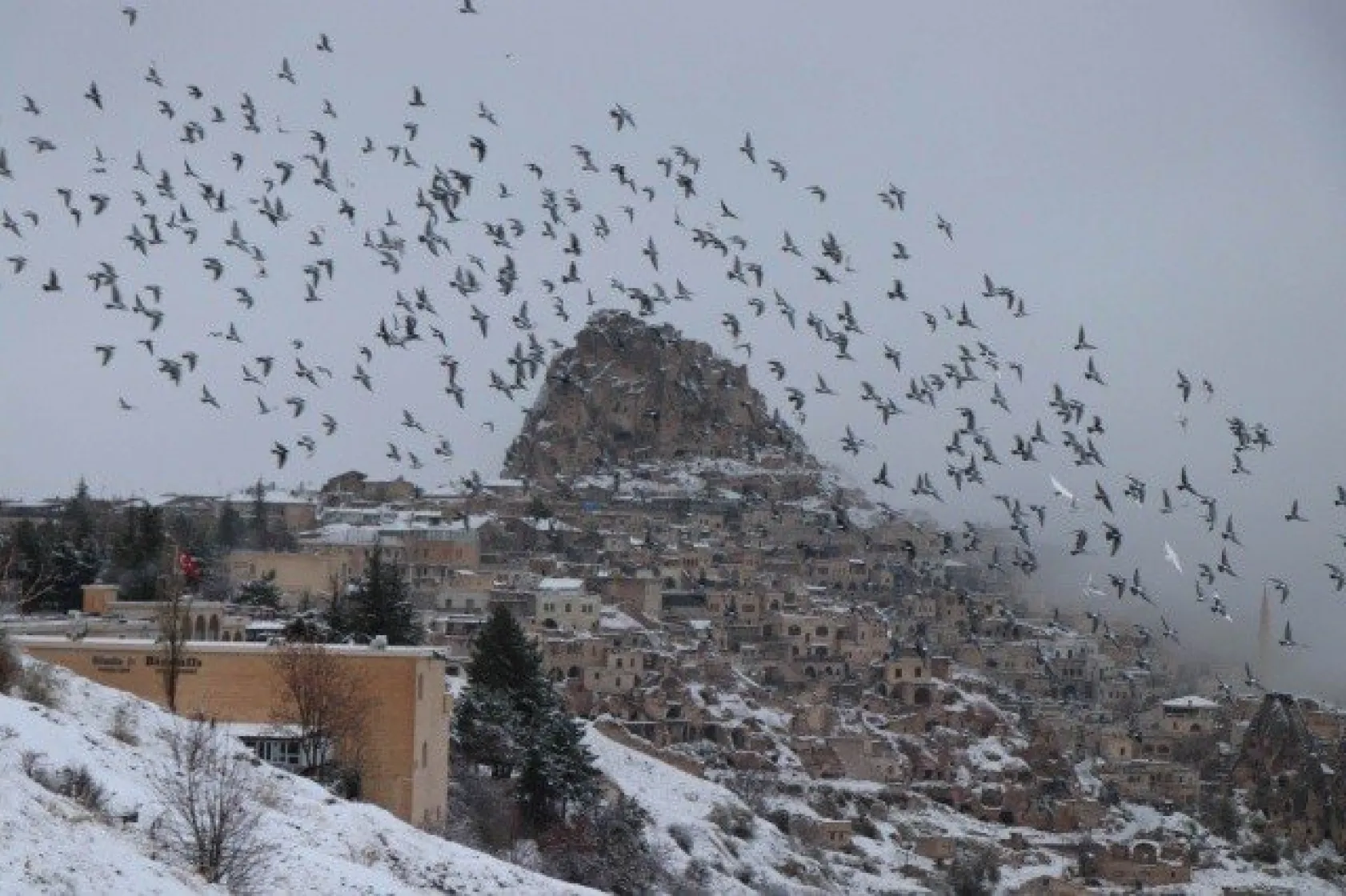 Kapadokya'da Kar Kartpostallık Görüntüler Ortaya Çıkardı