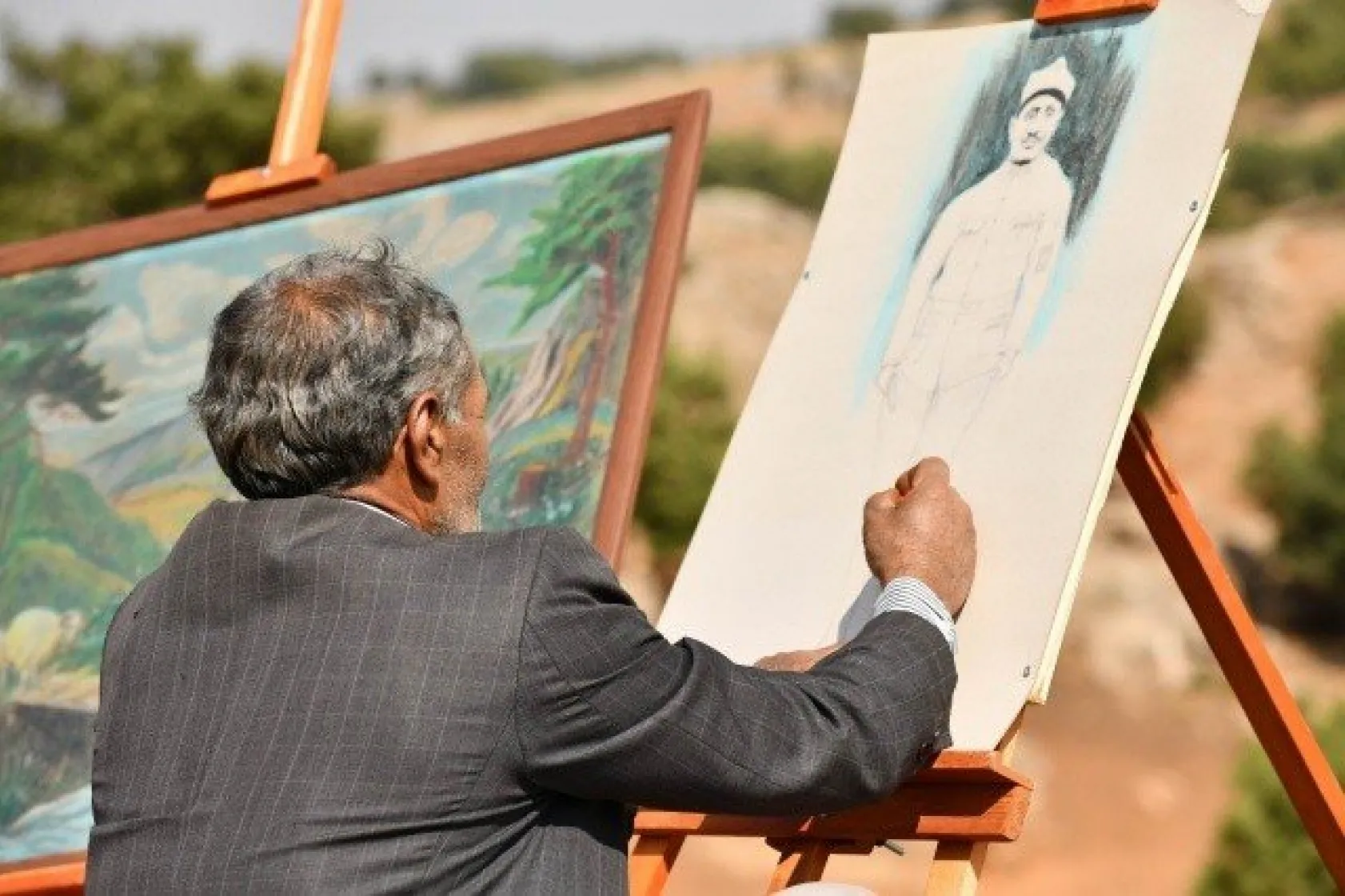 Tüm zorluklara rağmen sanattan vazgeçmediler