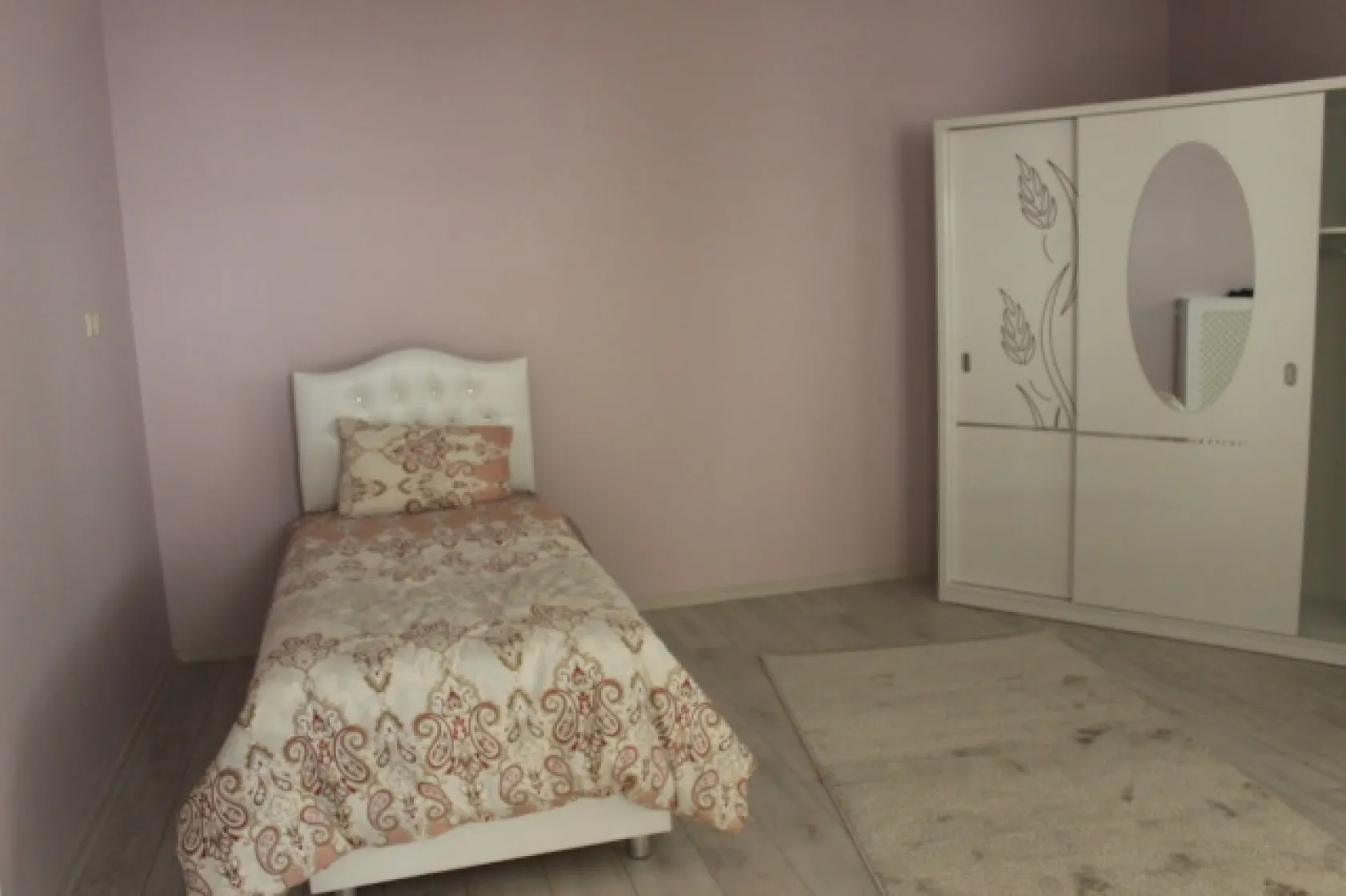 KENDİLERİ GİBİ EĞİTİMLERİ DE ÖZEL