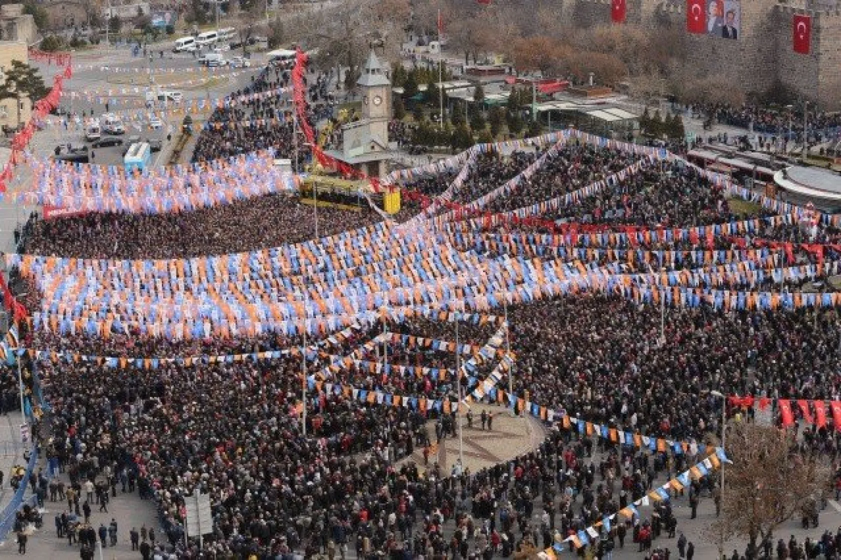 Erdoğan, Özhaseki İçin Kayseri'den Oy İstedi