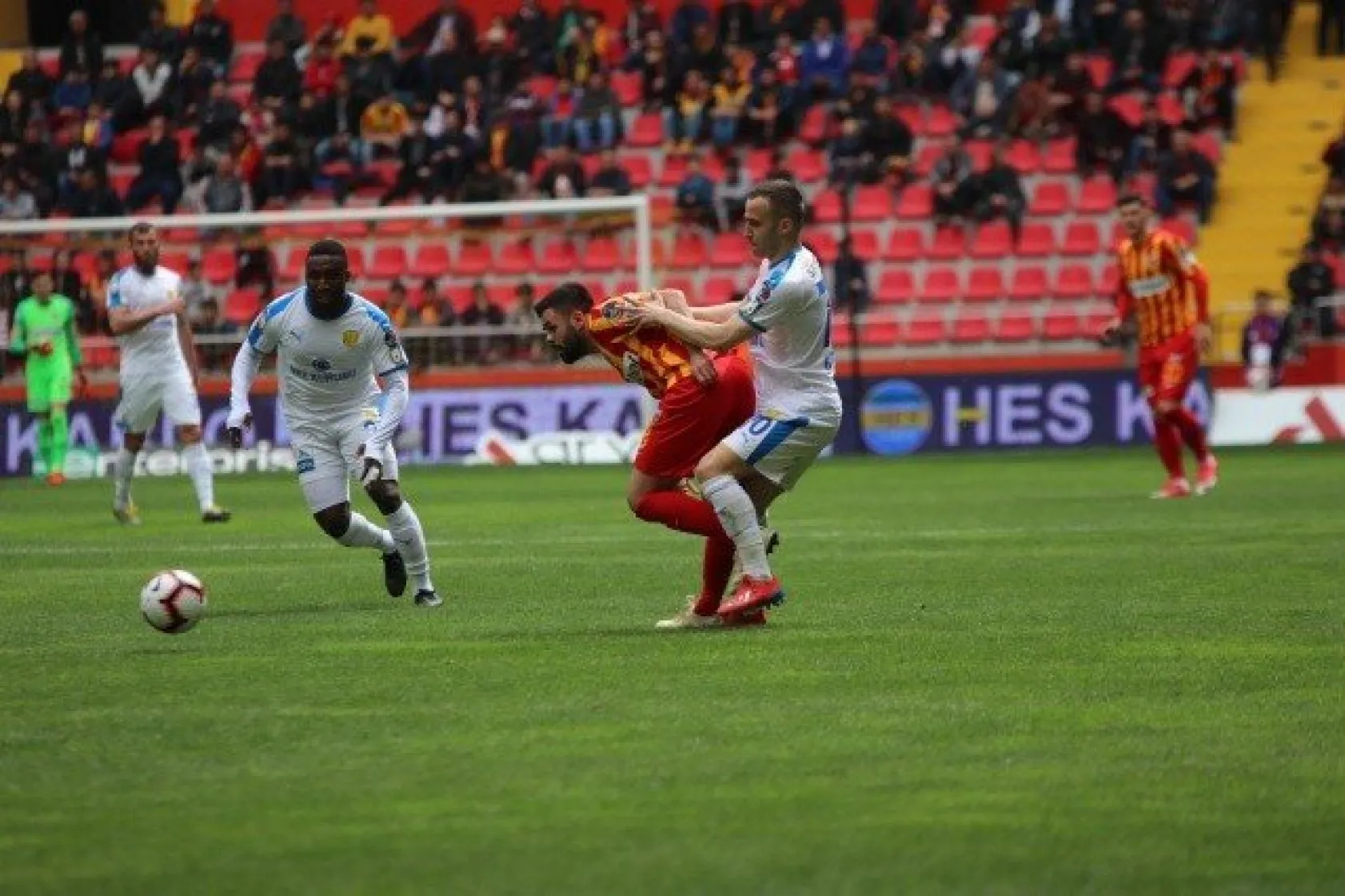 Kayserispor Sahadan Mağlup Ayrıldı