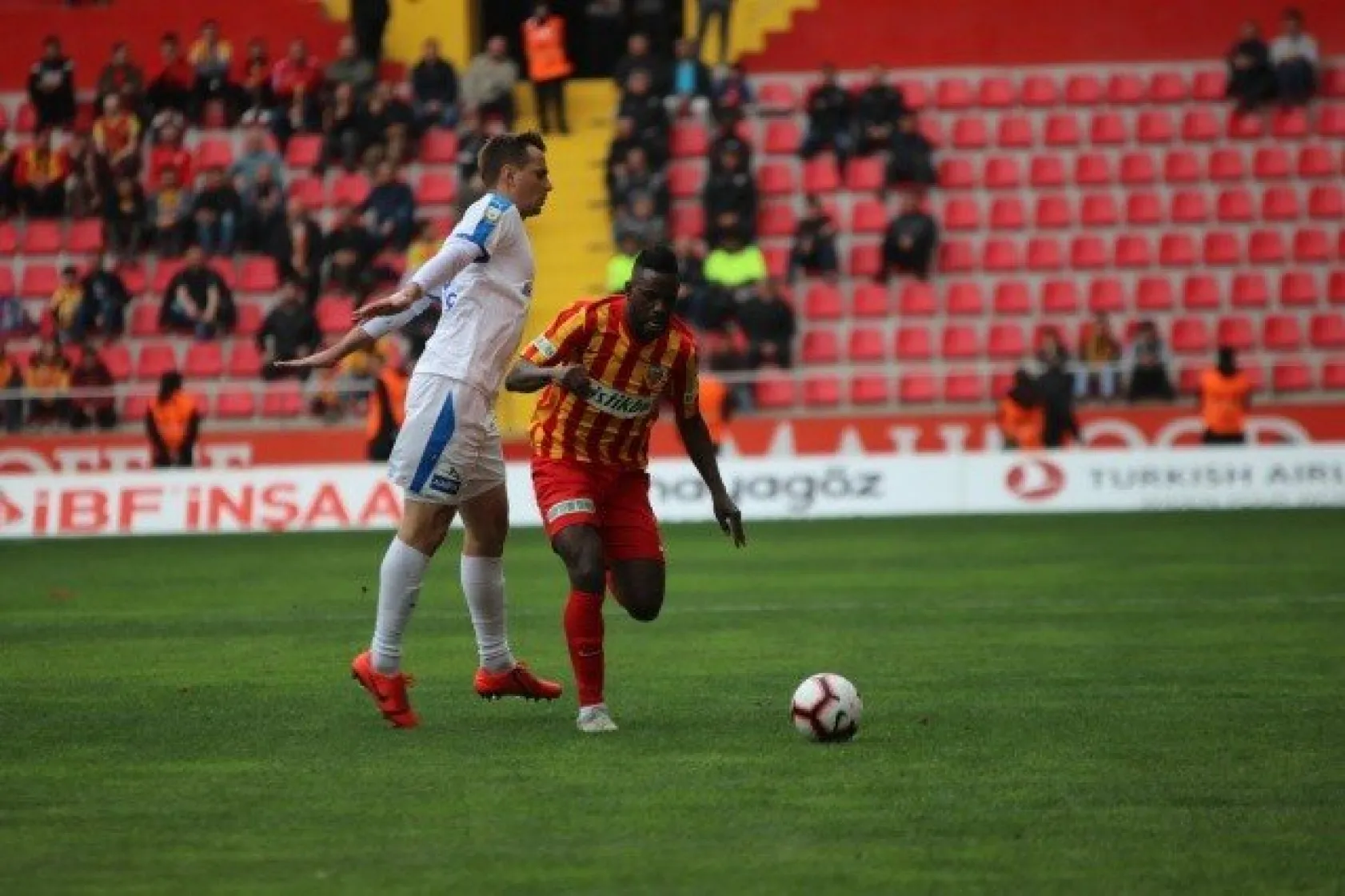 Kayserispor Sahadan Mağlup Ayrıldı