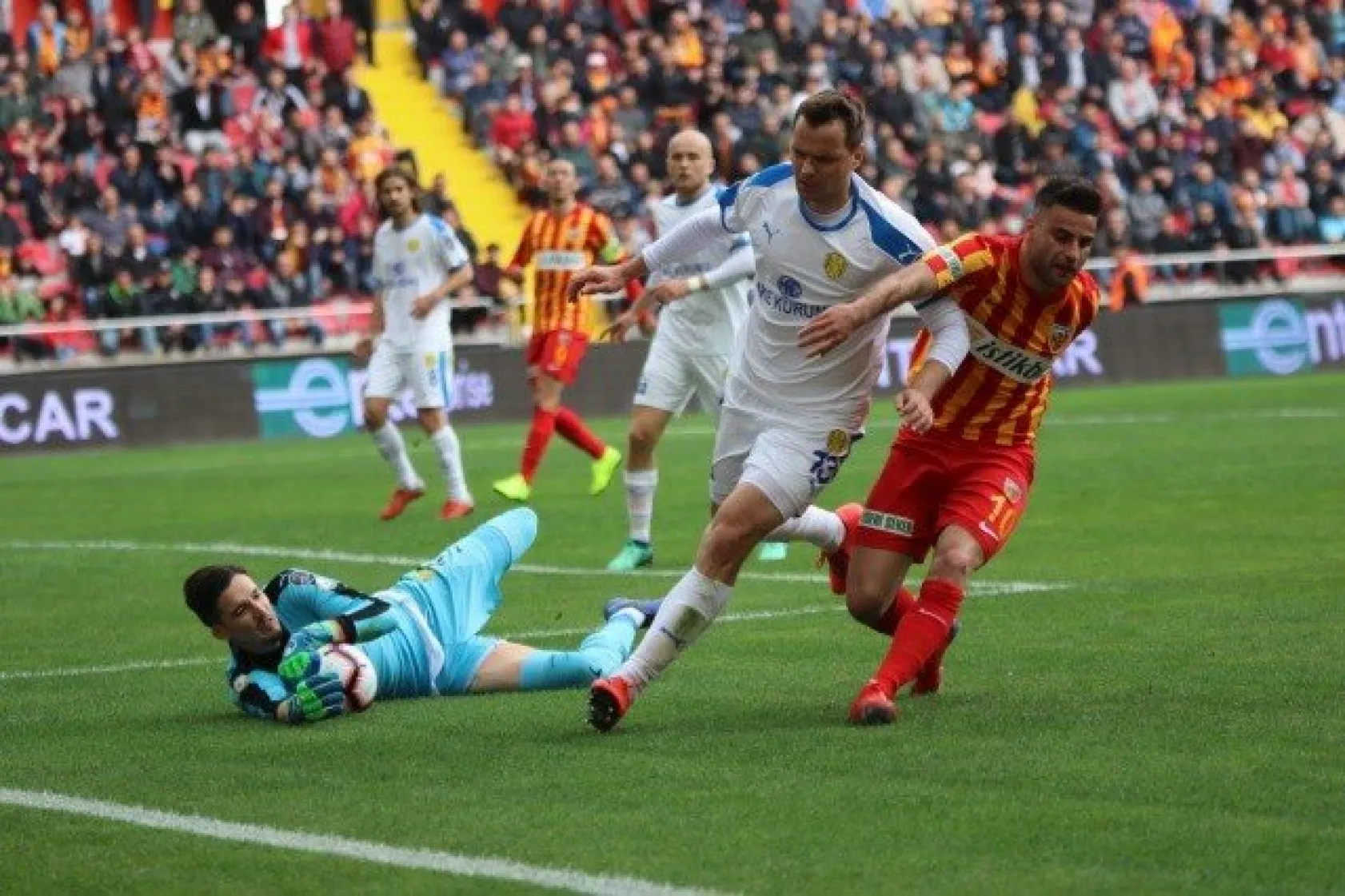 Kayserispor Sahadan Mağlup Ayrıldı