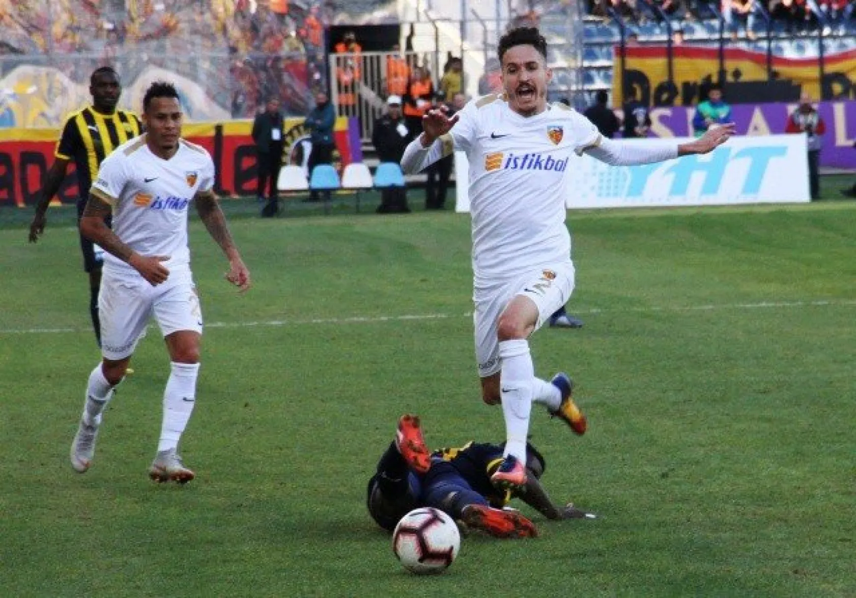 Kayserispor Sahadan Mağlup Ayrıldı