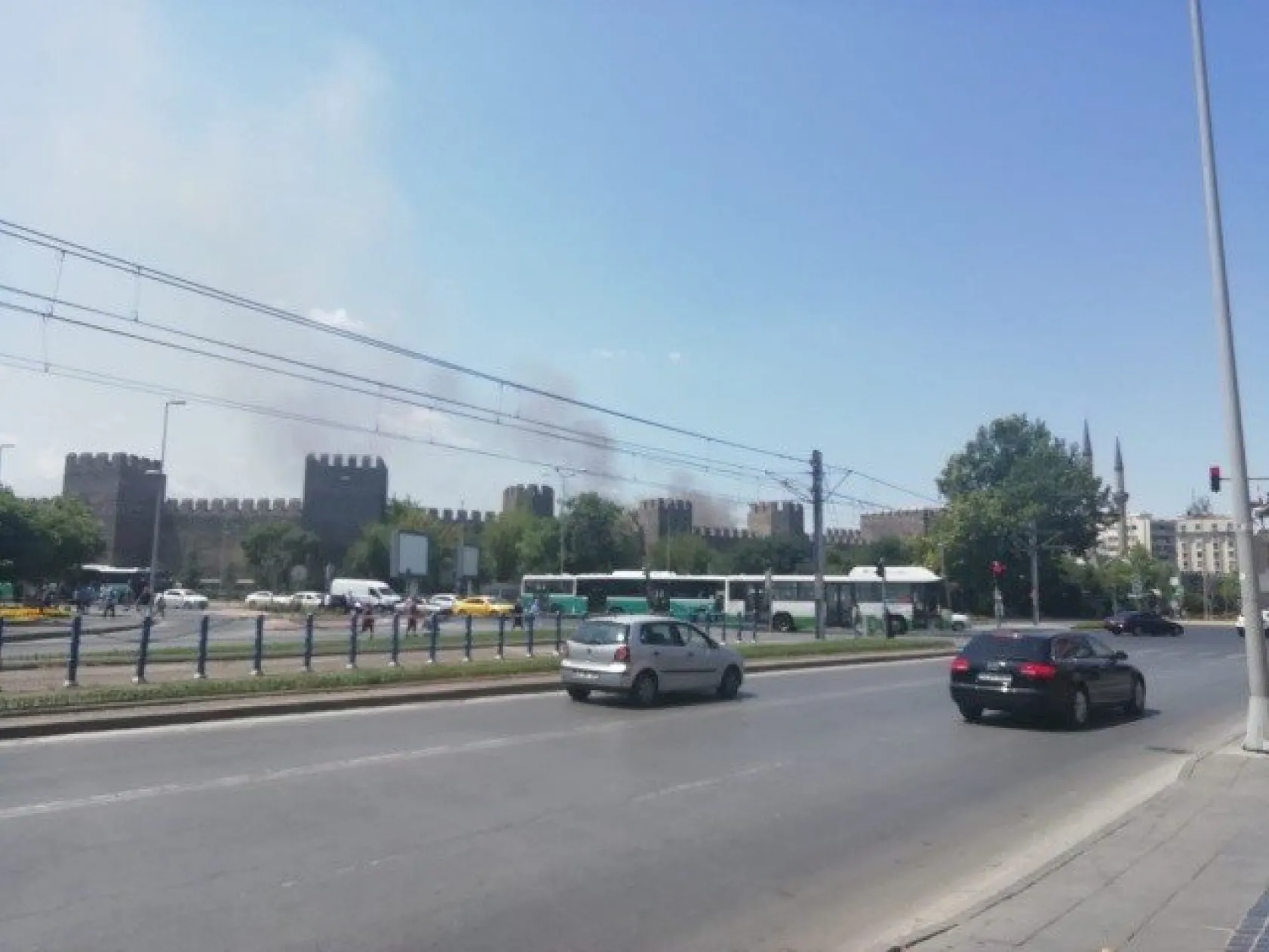 Tarihi Vezir Hanı'nda korkutan yangın