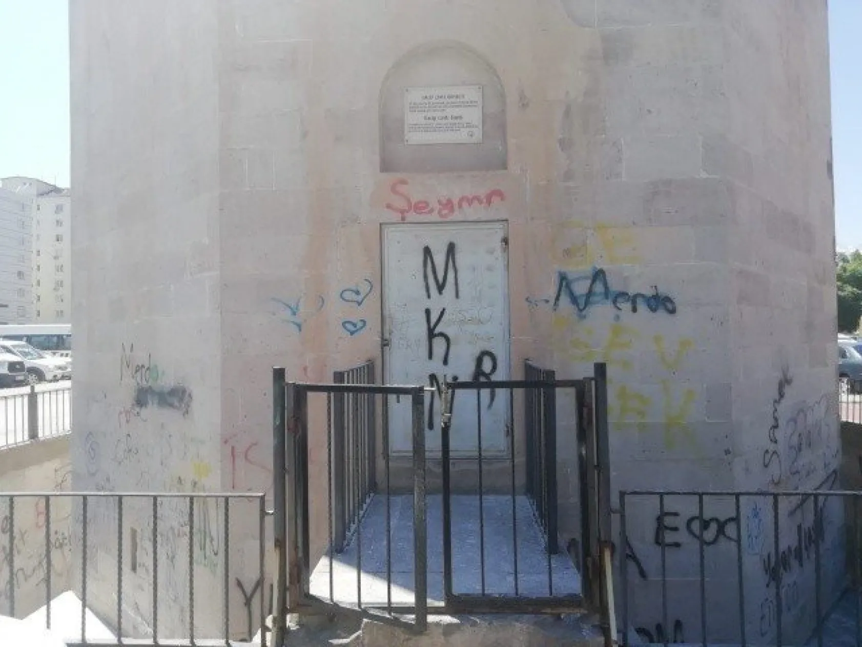 Kayseri'de tarihe büyük saygısızlık