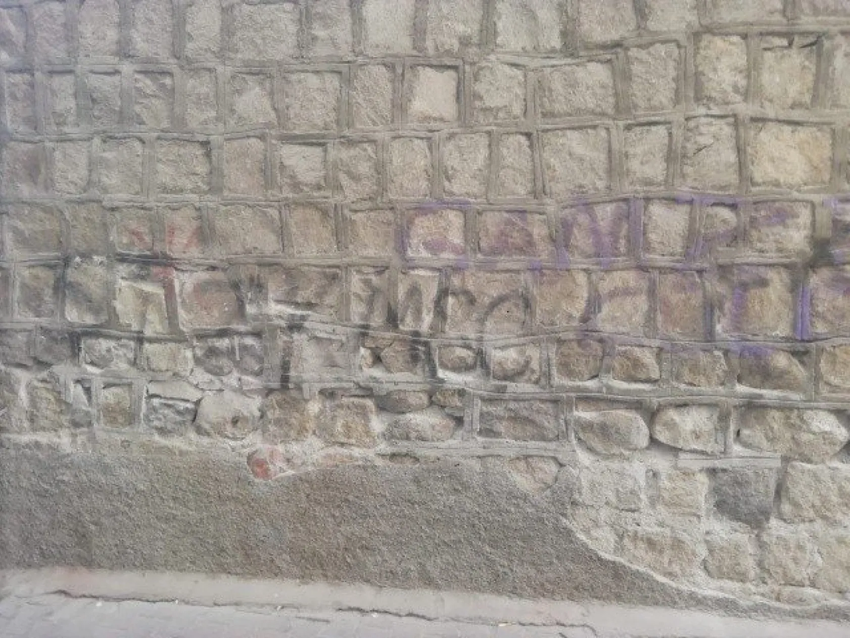 Kayseri'de tarihe büyük saygısızlık