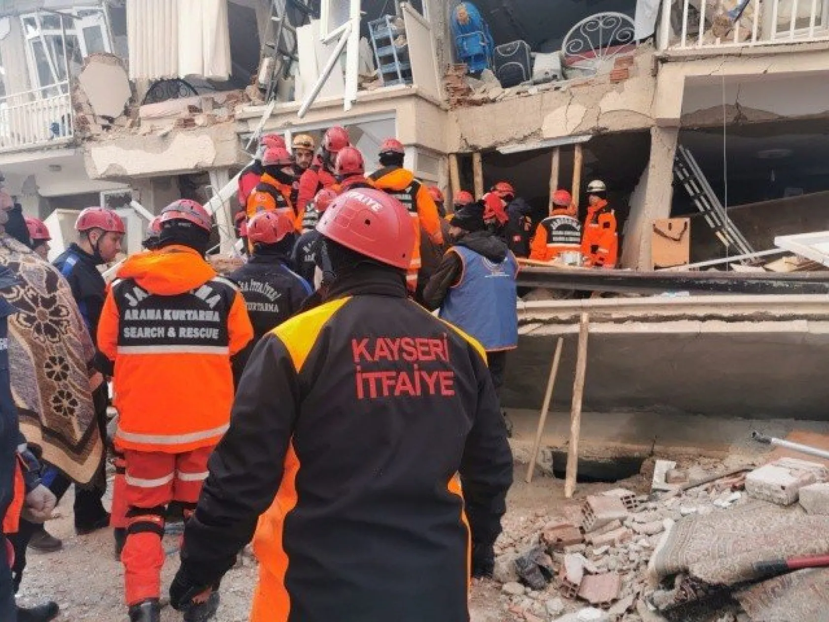 Arama kurtarma ekibi Kayseri'ye döndü