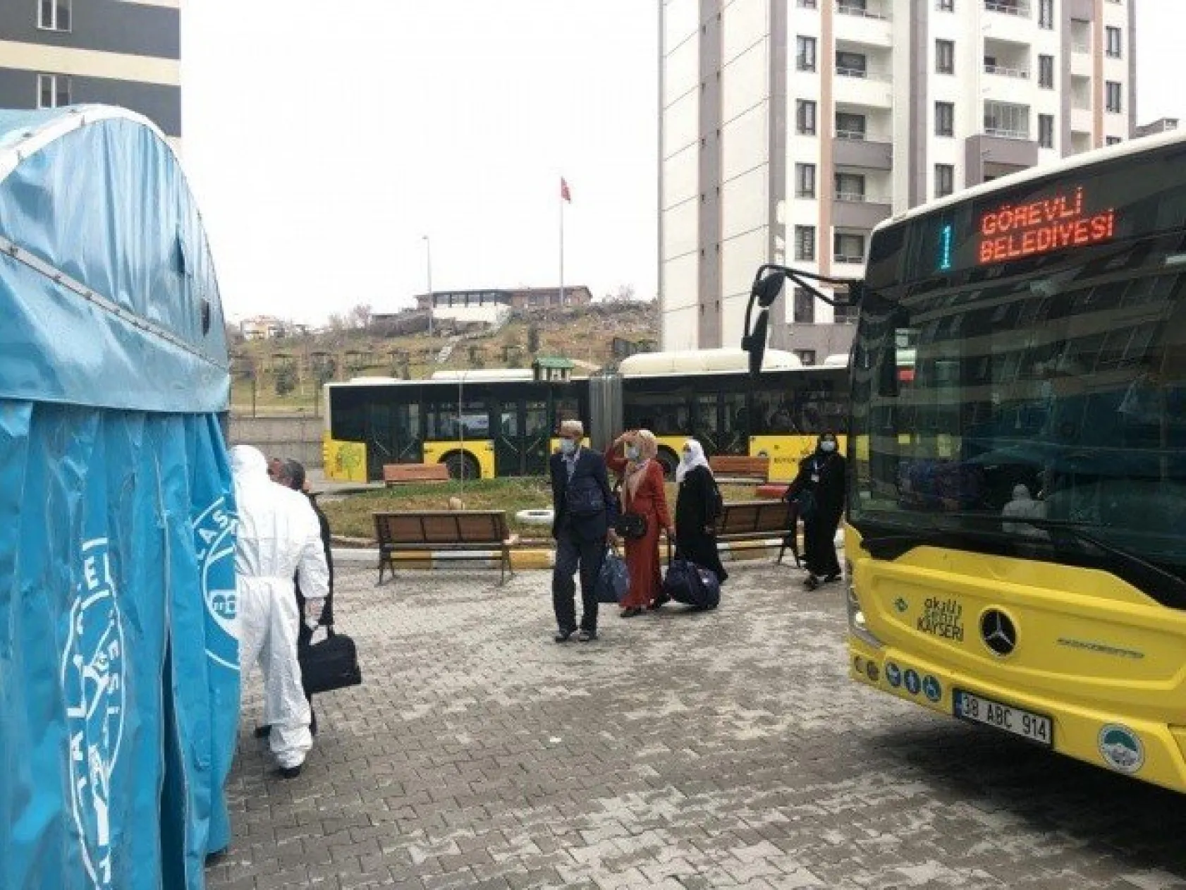 Umreden gelen 315 kişi Kayseri'de gözlem altına alındı
