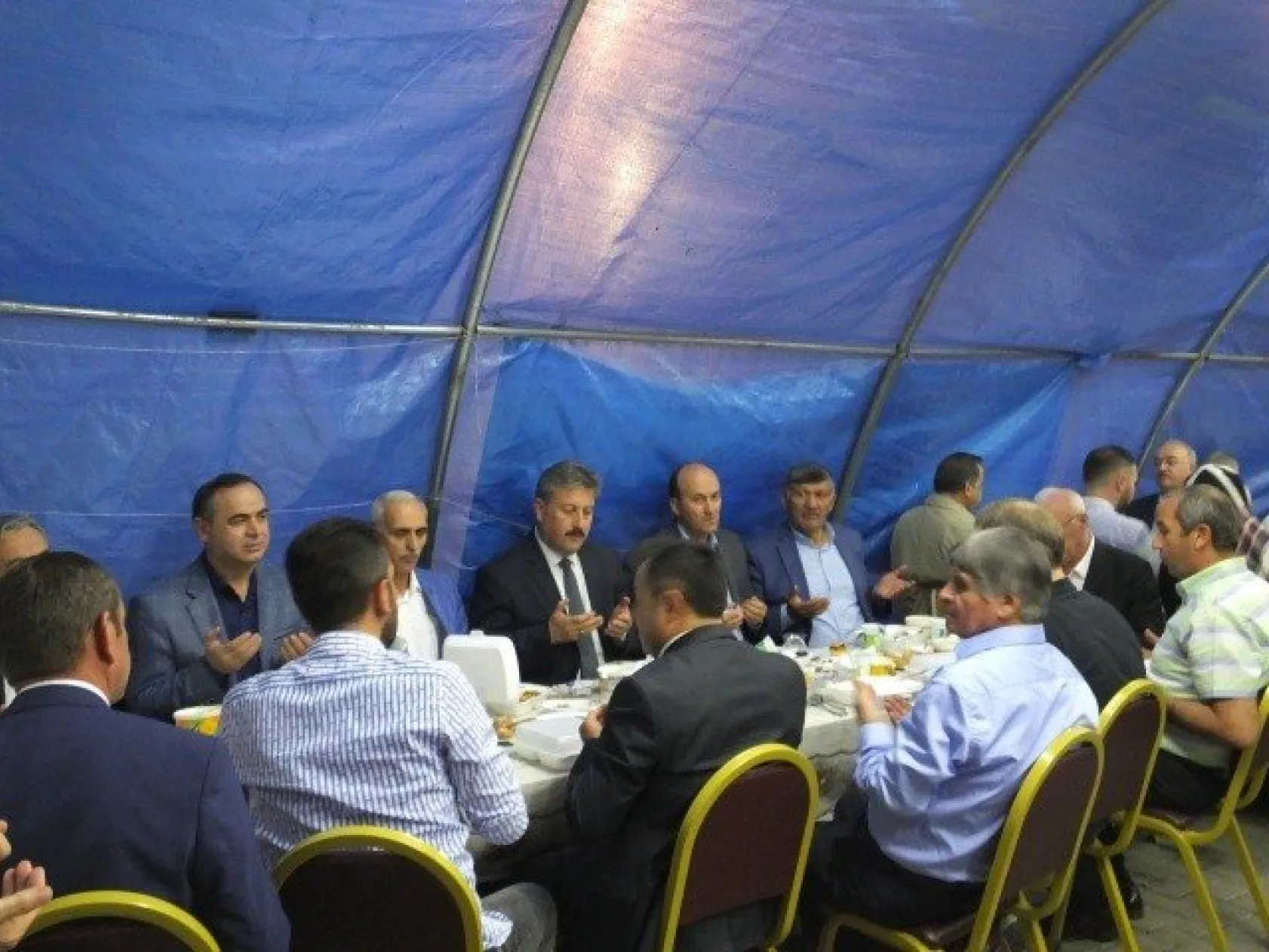 İFTAR ÇADIRINDA BİRLİK VE BERABERLİK VURGUSU