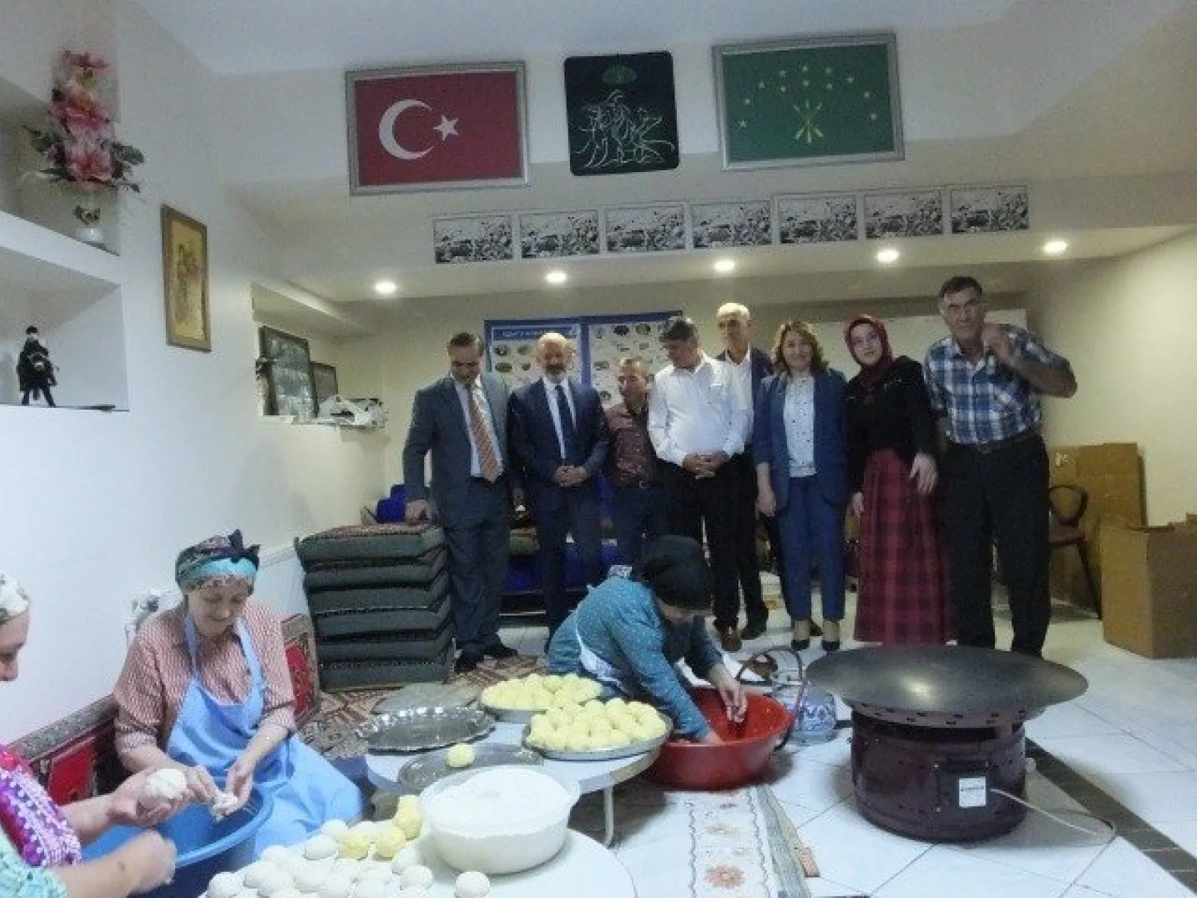 Başkanların katılımıyla kermes açılışı yapıldı