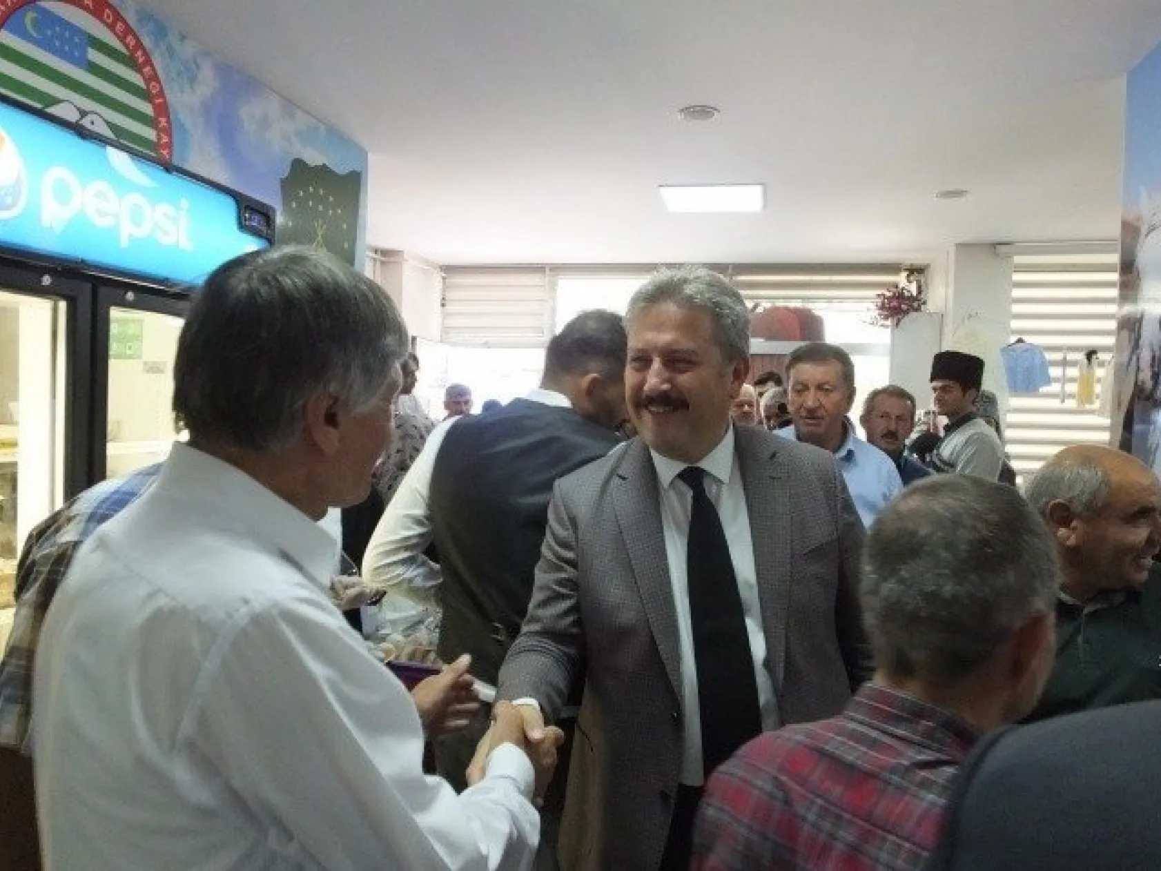 Başkanların katılımıyla kermes açılışı yapıldı