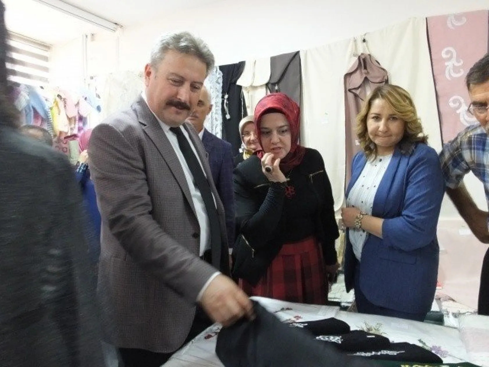 Başkanların katılımıyla kermes açılışı yapıldı