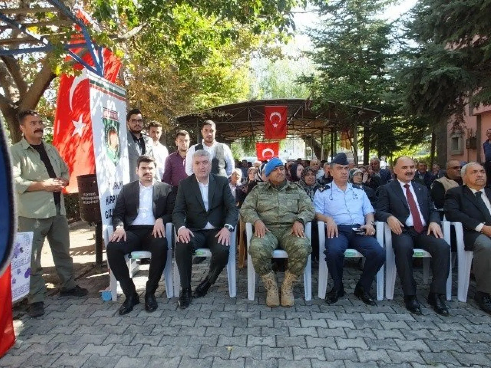 Mehmetçiğe dualarla destek