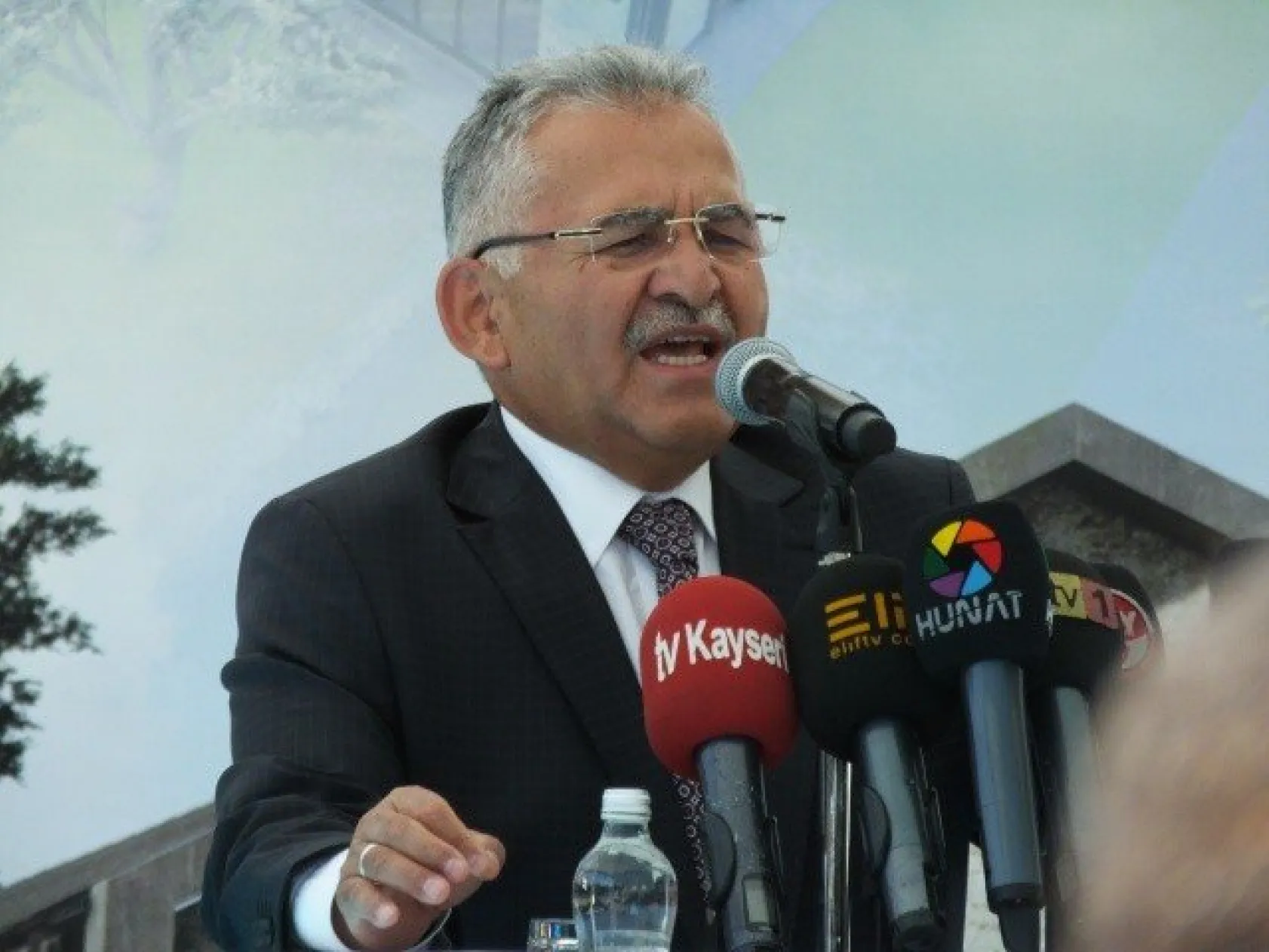 Yaşlı Yaşam Merkezi'nin temeli atıldı