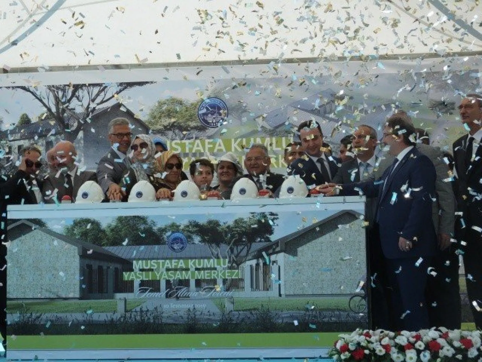 Yaşlı Yaşam Merkezi'nin temeli atıldı