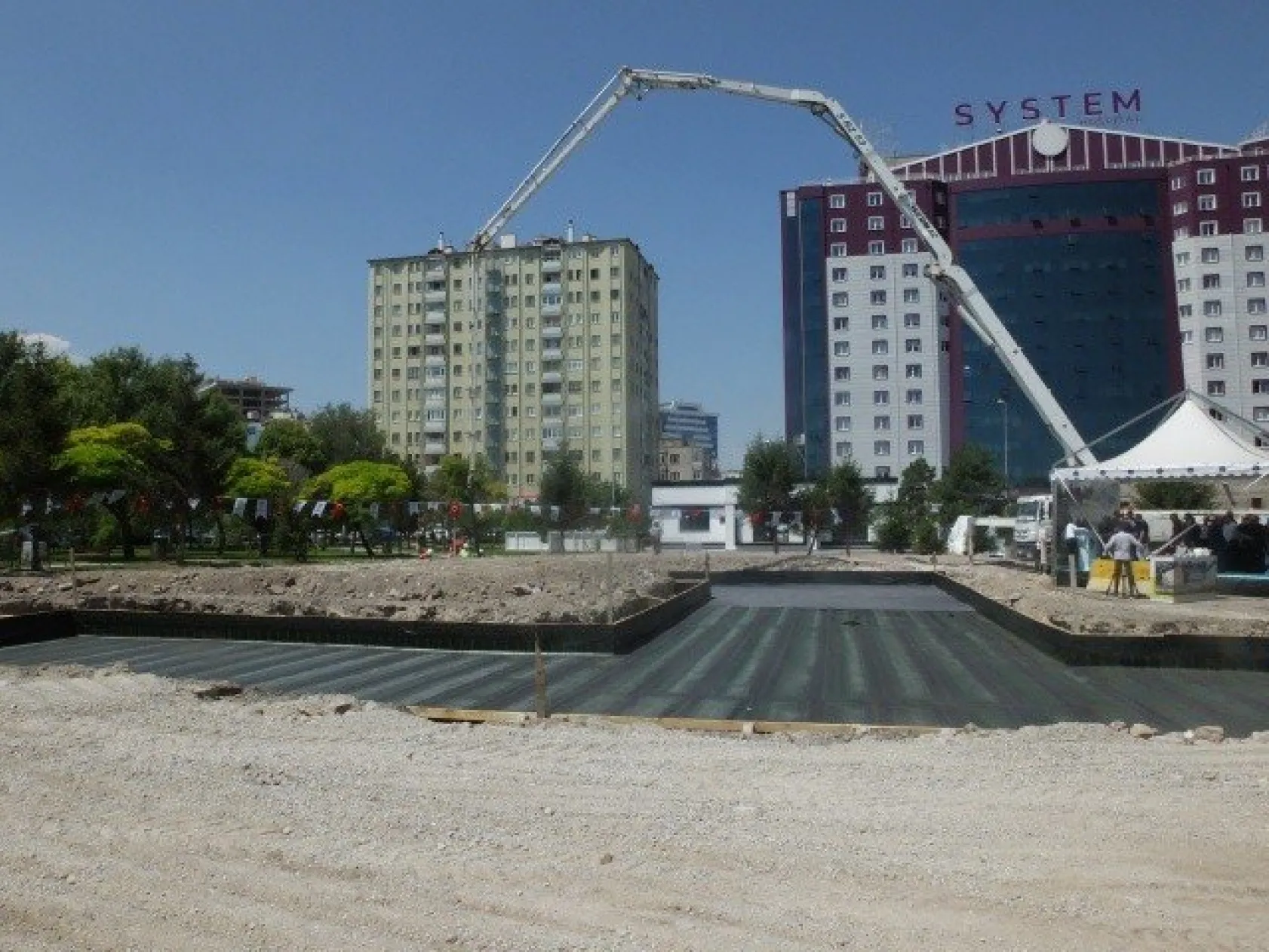 Yaşlı Yaşam Merkezi'nin temeli atıldı