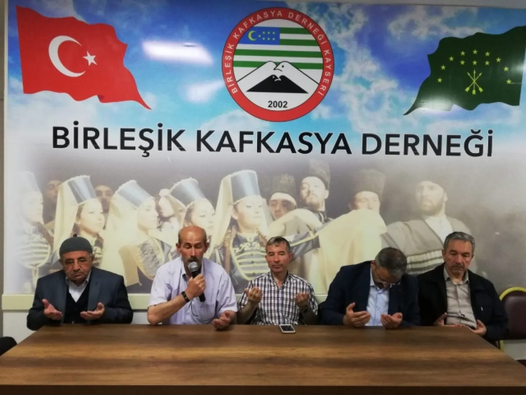 Sürgün Dualarla Anıldı