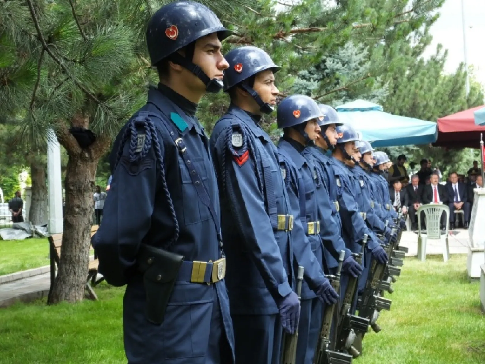 Etkinlikler Kartal Şehitliği'nde başladı