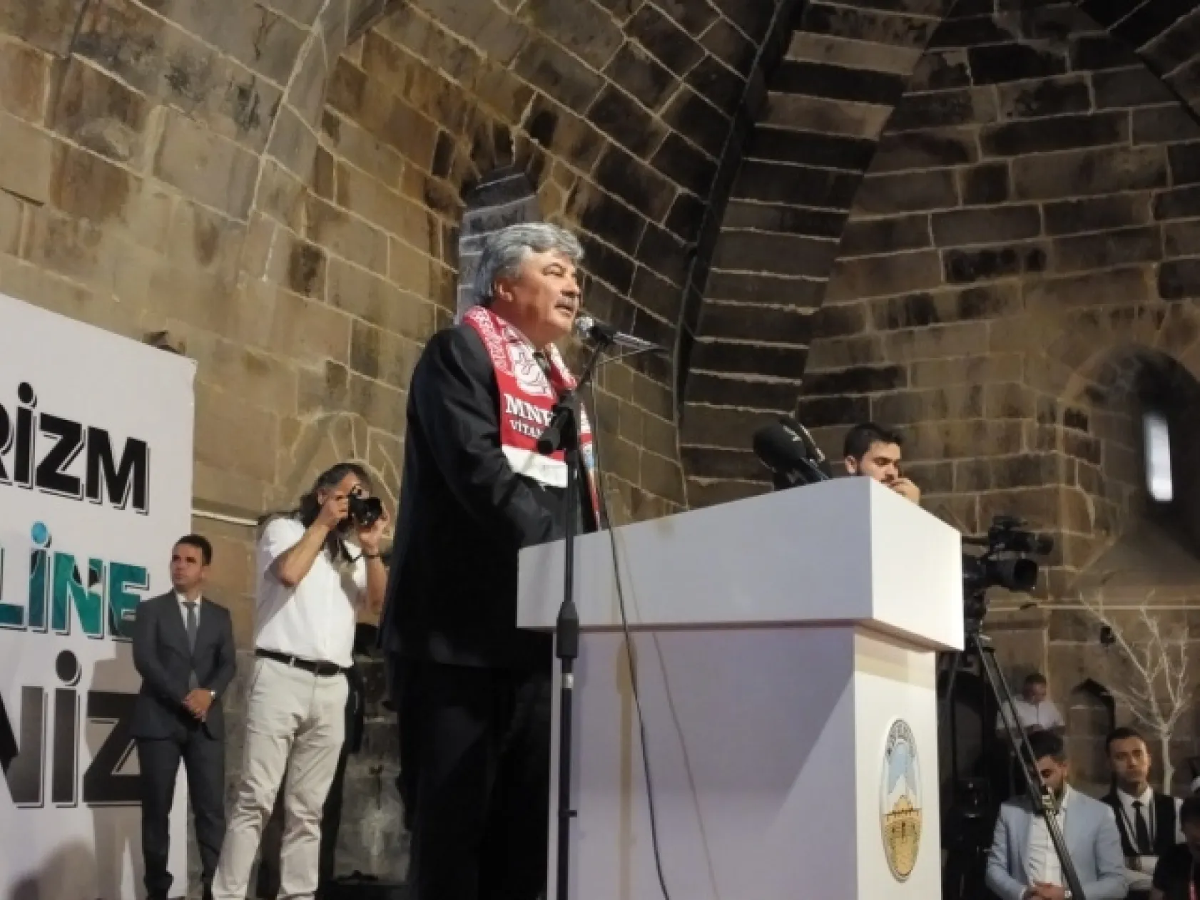 TARİHİ KERVANSARAY'DA ÜZÜM FESTİVALİ