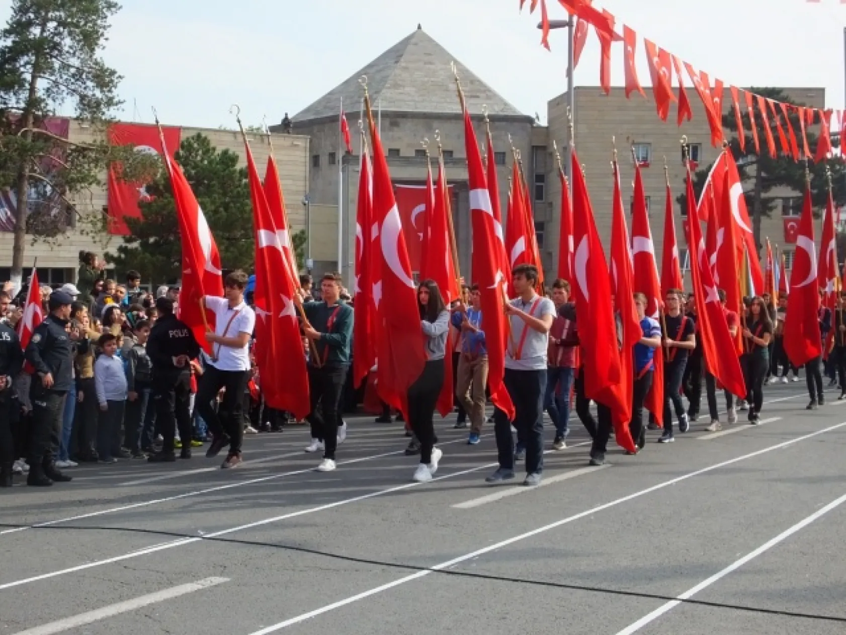 TÜRKİYE CUMHURİYETİ 96 YAŞINDA