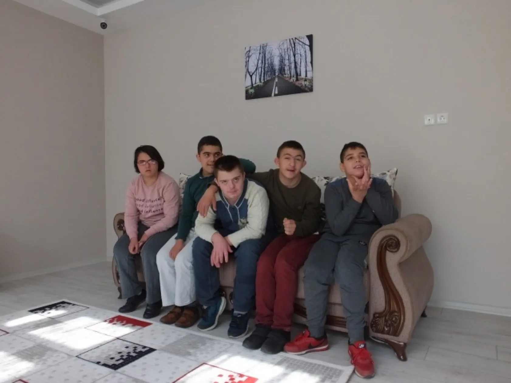 KENDİLERİ GİBİ EĞİTİMLERİ DE ÖZEL