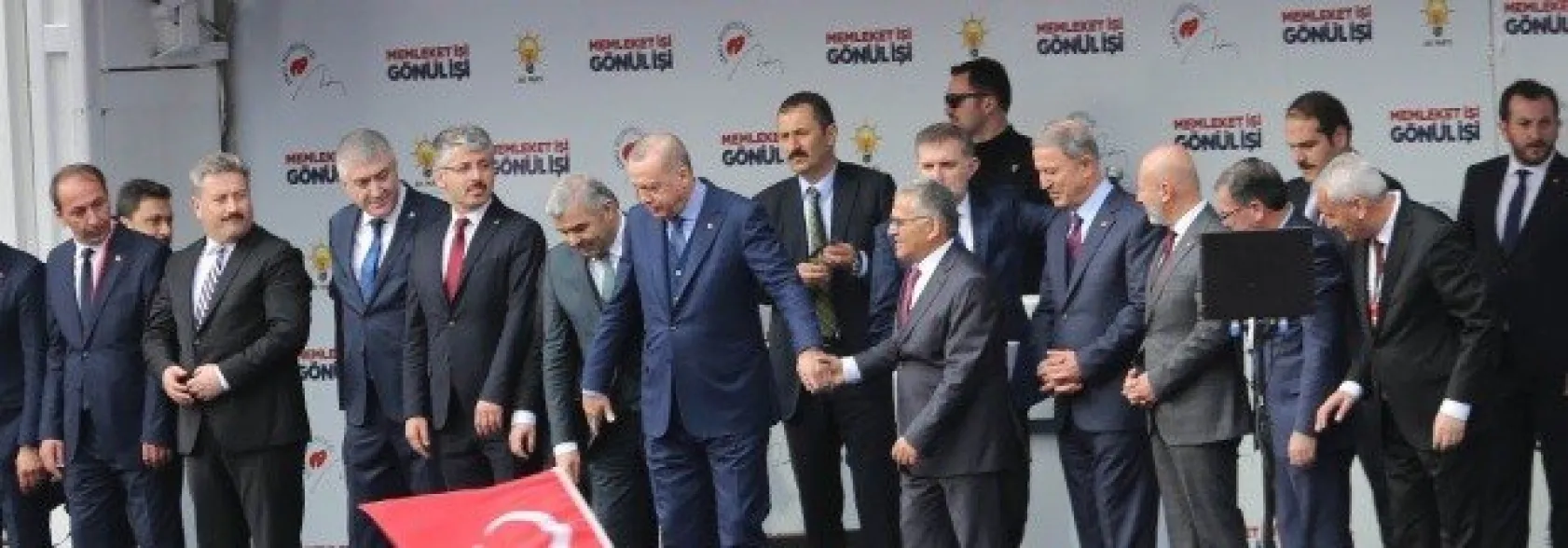 Erdoğan, Özhaseki İçin Kayseri'den Oy İstedi