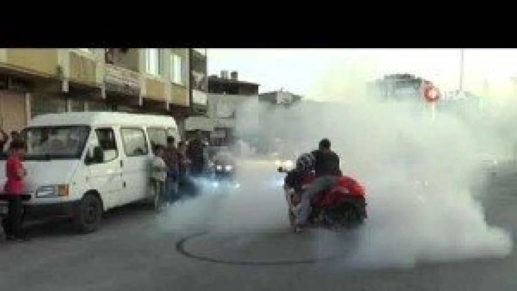 100 motorla düğün konvoyu