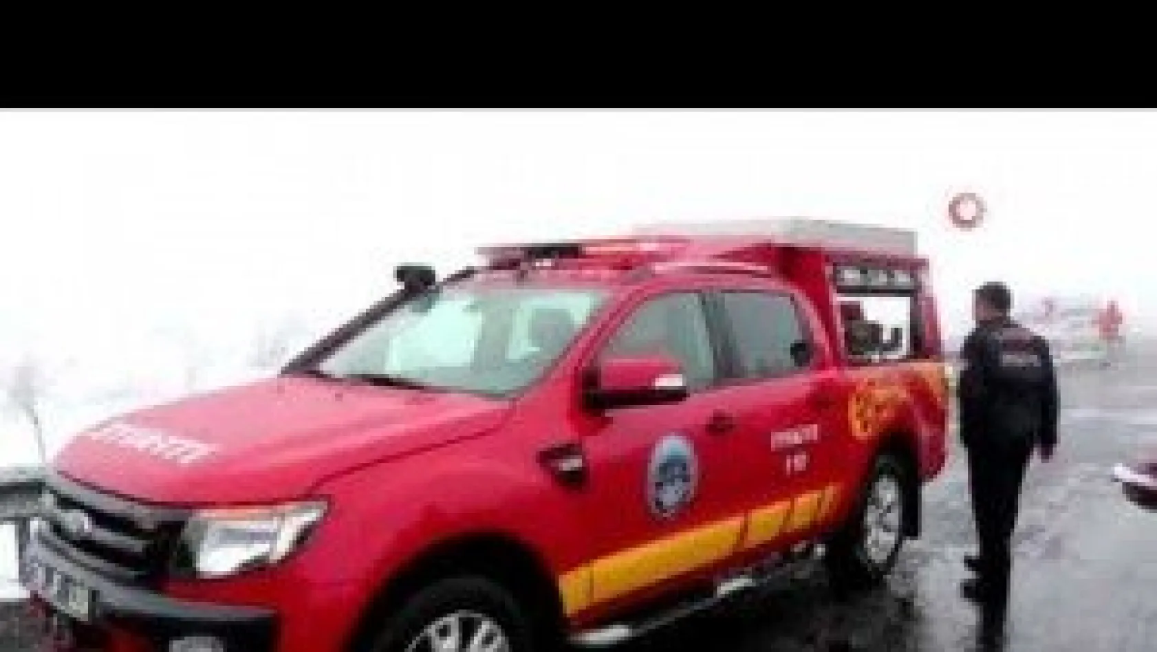 2 Otomobil Kafa Kafaya Çarpıştı: 6 Yaralı