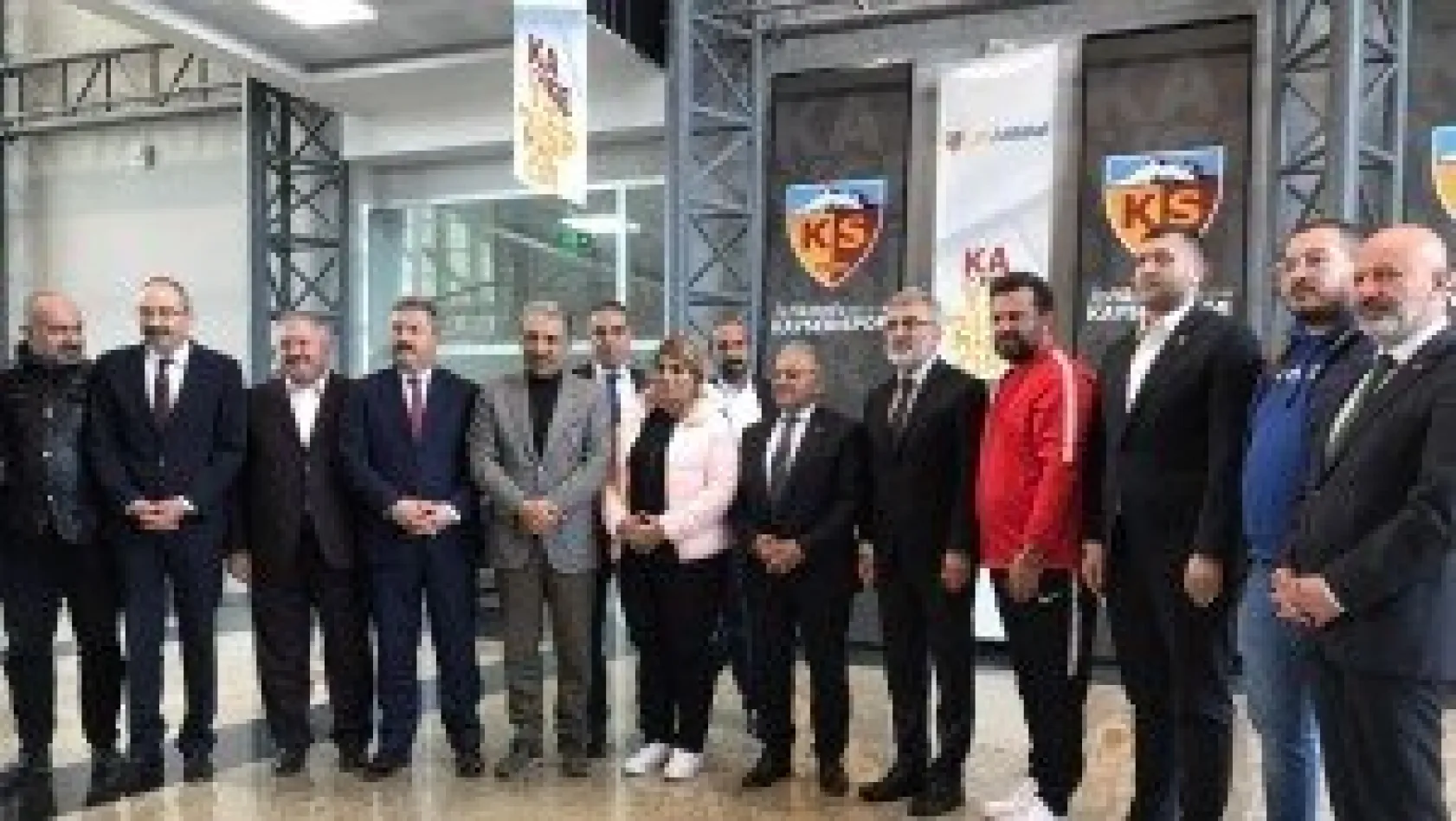 Berna Gözbaşı Kayserispor adaylığını açıkladı