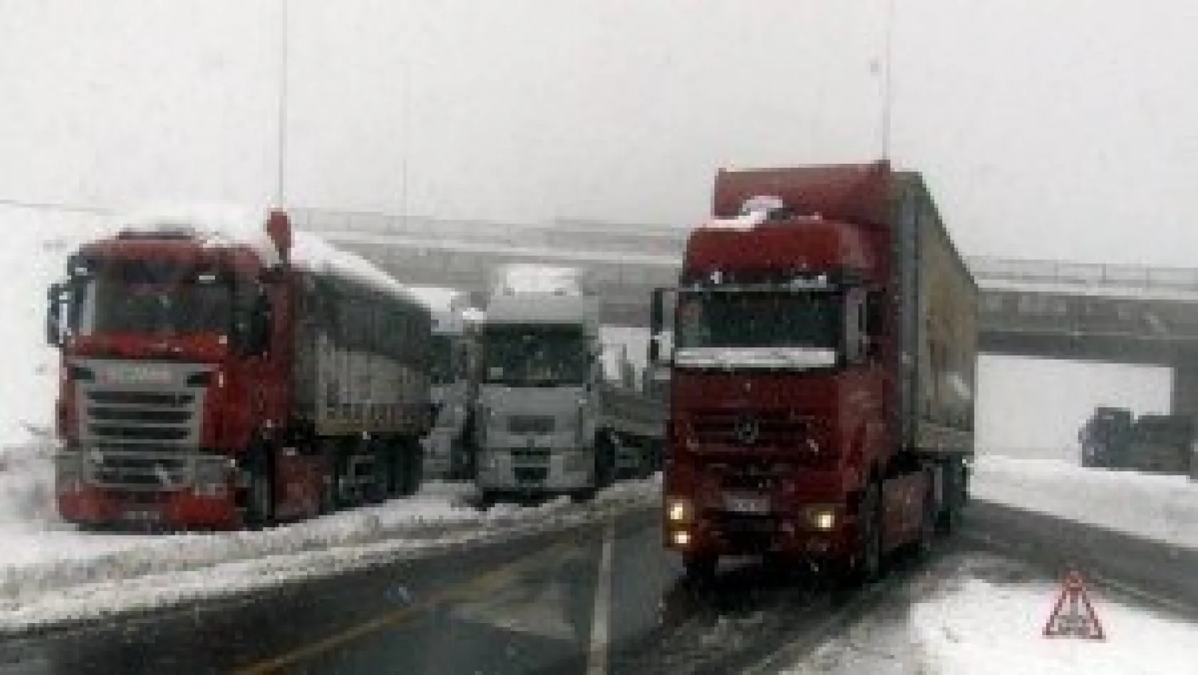 Malatya yolu tır trafiğine kapatıldı