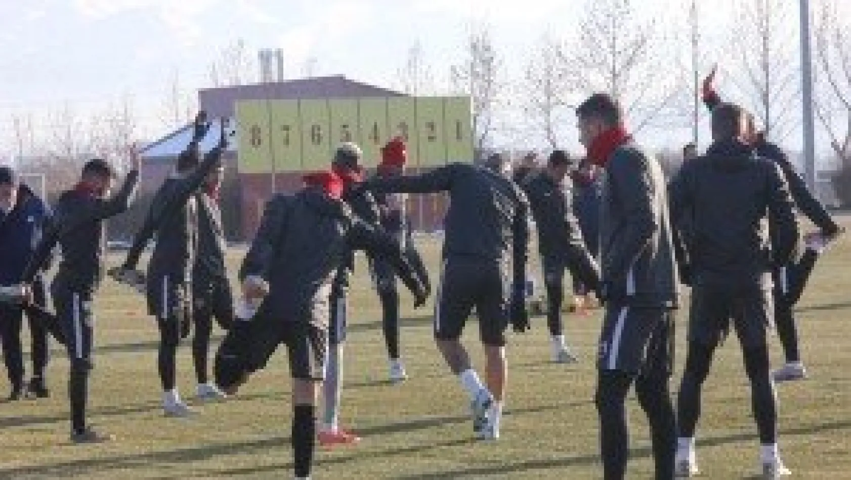 Prosinecki: 'Kayserispor savaşmaya devam edecek'