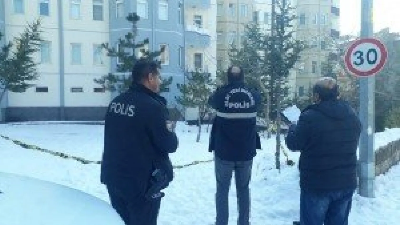 Düşme anı saniye saniye görüntülendi